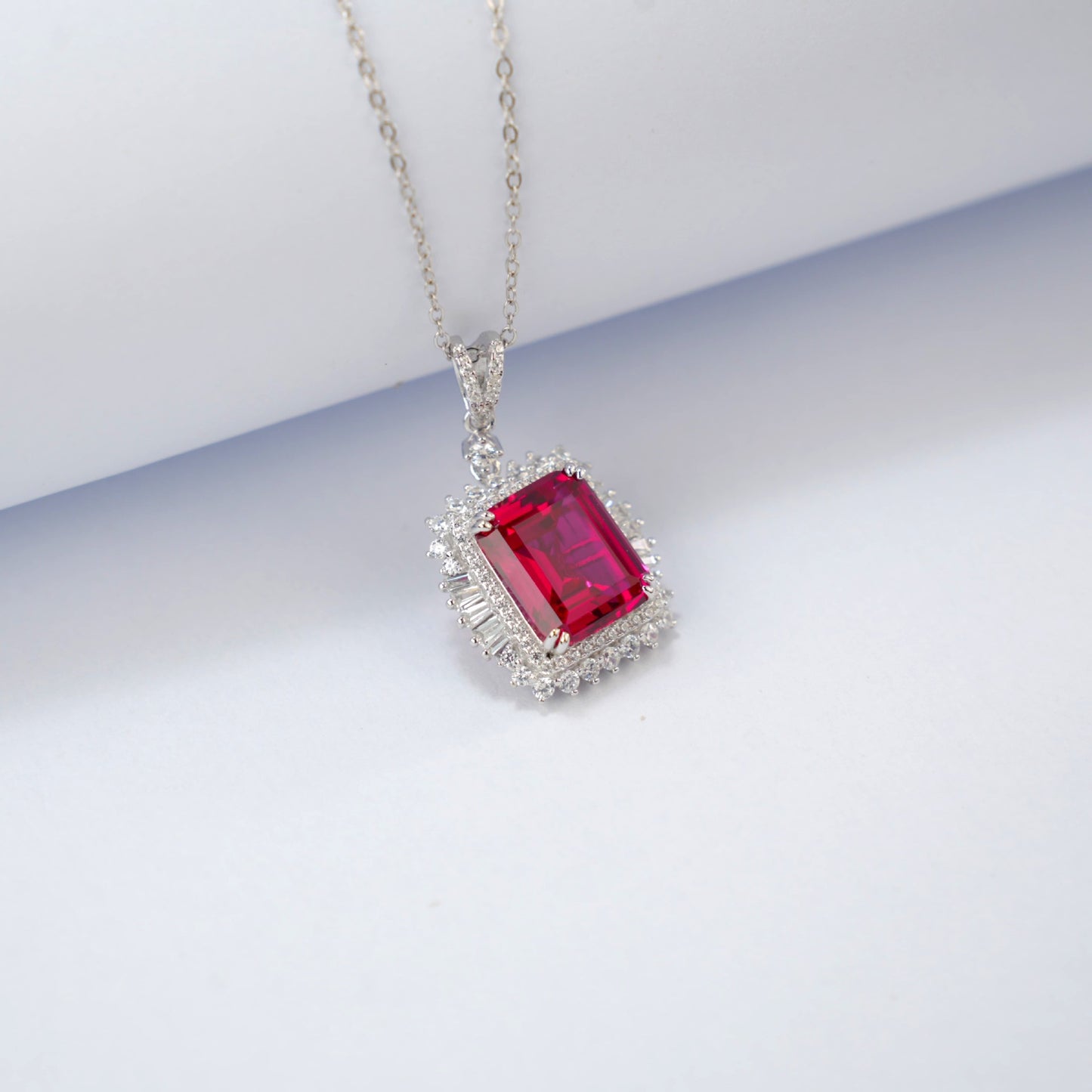 S925 Sterling Silver Lab Pigeon Blood Ruby Halo Pendant Necklace, Vintage Engagement - Photo 3