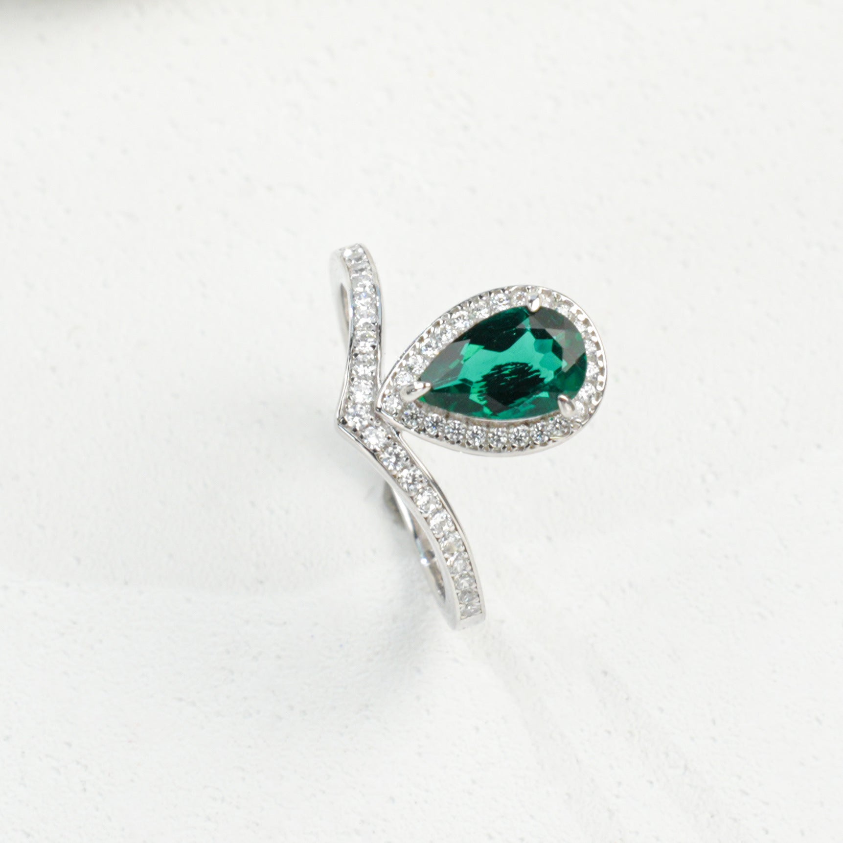 S925 Sterling Silver Lab Emerald Teardrop Pear Ring, Minimalist Designer - Photo 2