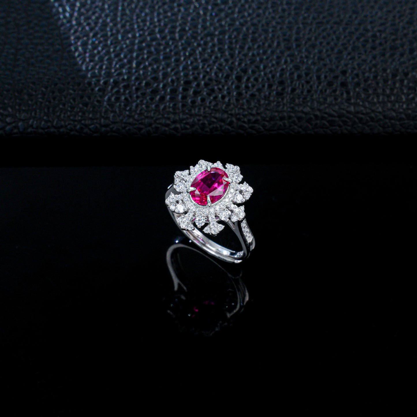 S925 Sterling Silver Lab Ruby Snowflake Open Ring - Photo 3