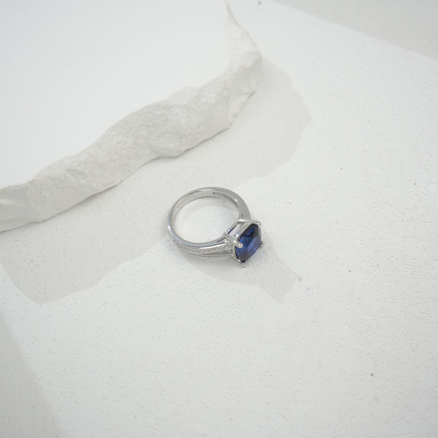 S925 Sterling Silver Lab Sapphire Ring for Women, Vintage Premium - Photo 4