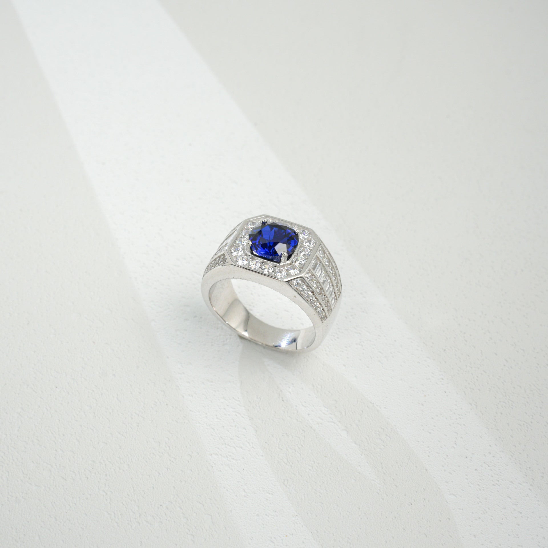 925 Sterling Silver Lab Sapphire Ring, Unisex Versatile - Photo 3