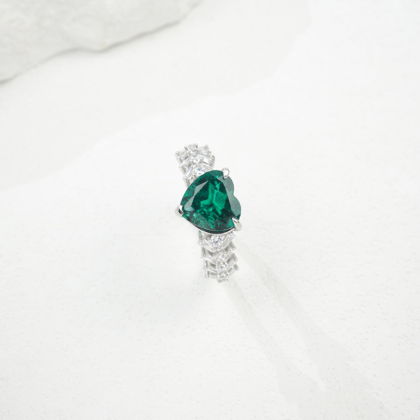 925 Sterling Silver Lab Emerald Ring, Premium Bestie Gift - Photo 5