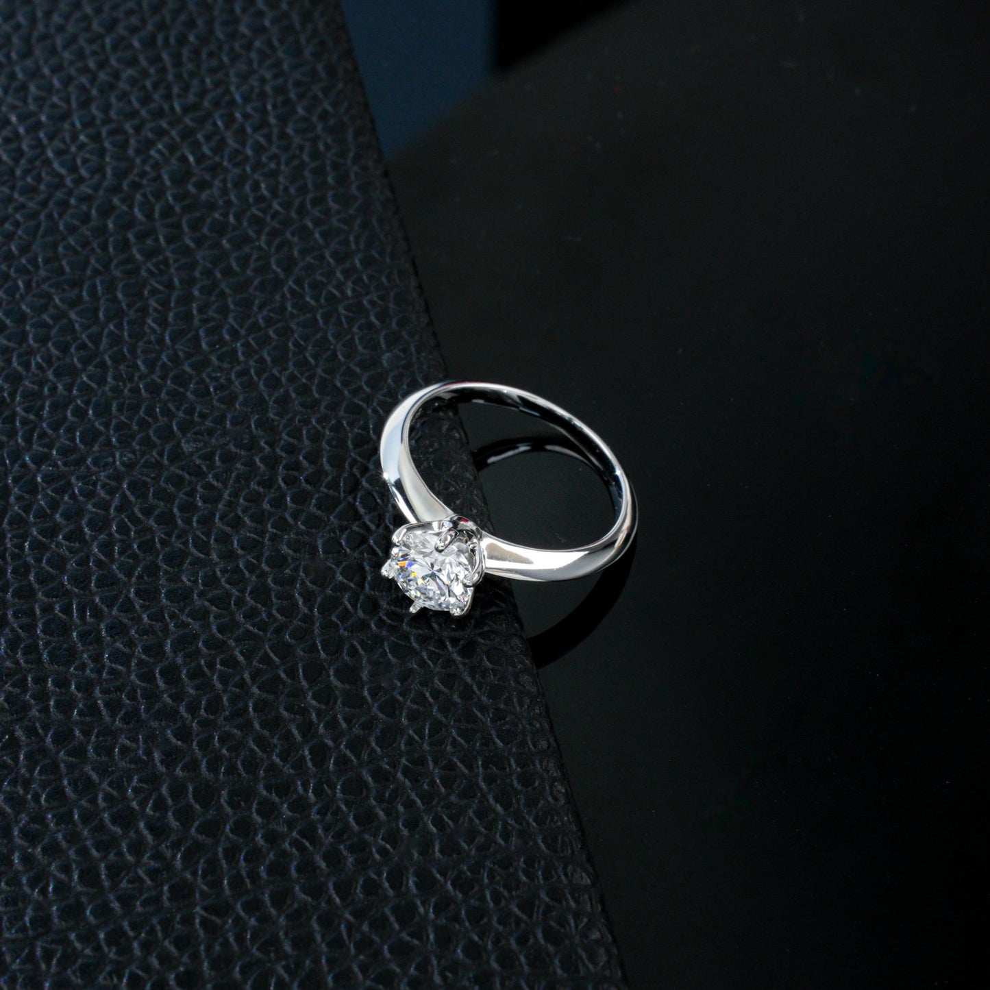 S925 Silver Classic 6-Claw Stone Ring, Versatile Proposal Engagement - Photo 3