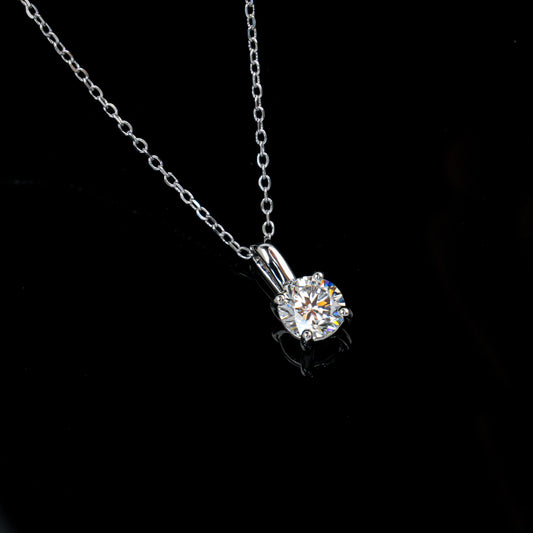 S925 Sterling Silver Lab Diamond Solitaire Four-Prong Bull-Head Choker Necklace, Versatile for Women - Photo 3