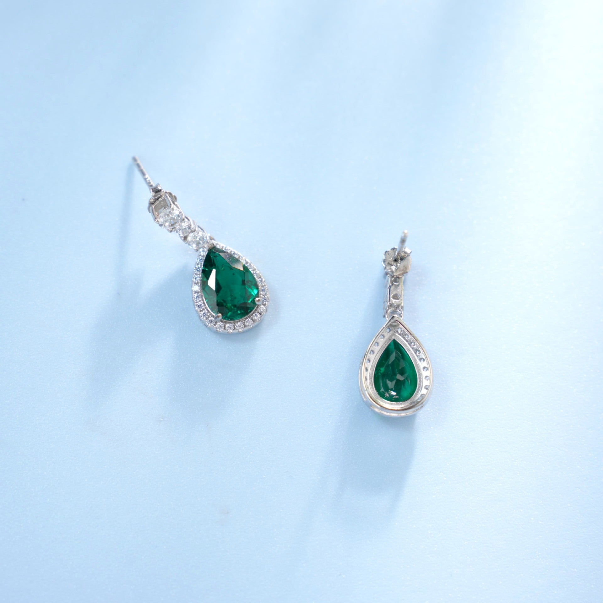 S925 Silver Teardrop Lab Emerald Diamond Halo Earrings, Evening Wedding Elegant - Photo 4