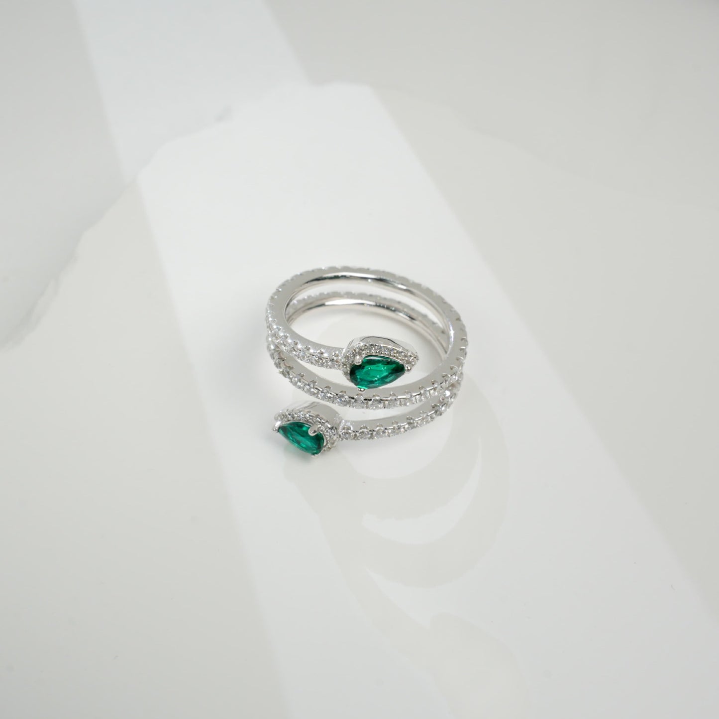 S925 Sterling Silver Lab Emerald Ring, Teardrop Simple Design - Photo 4