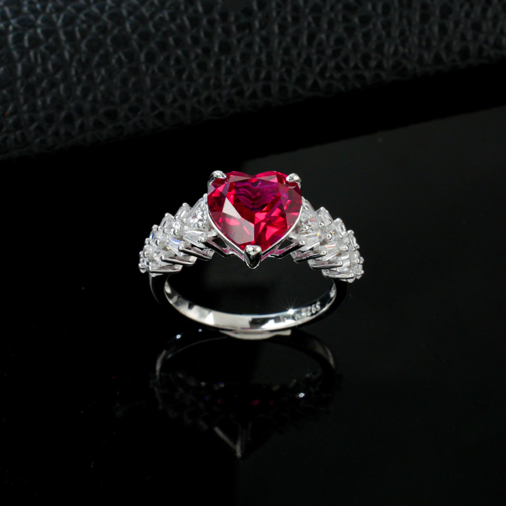 S925 Sterling Silver Lab Pigeon Blood Ruby Heart Pave Closed Ring, Engagement Premium for Women - Photo 4