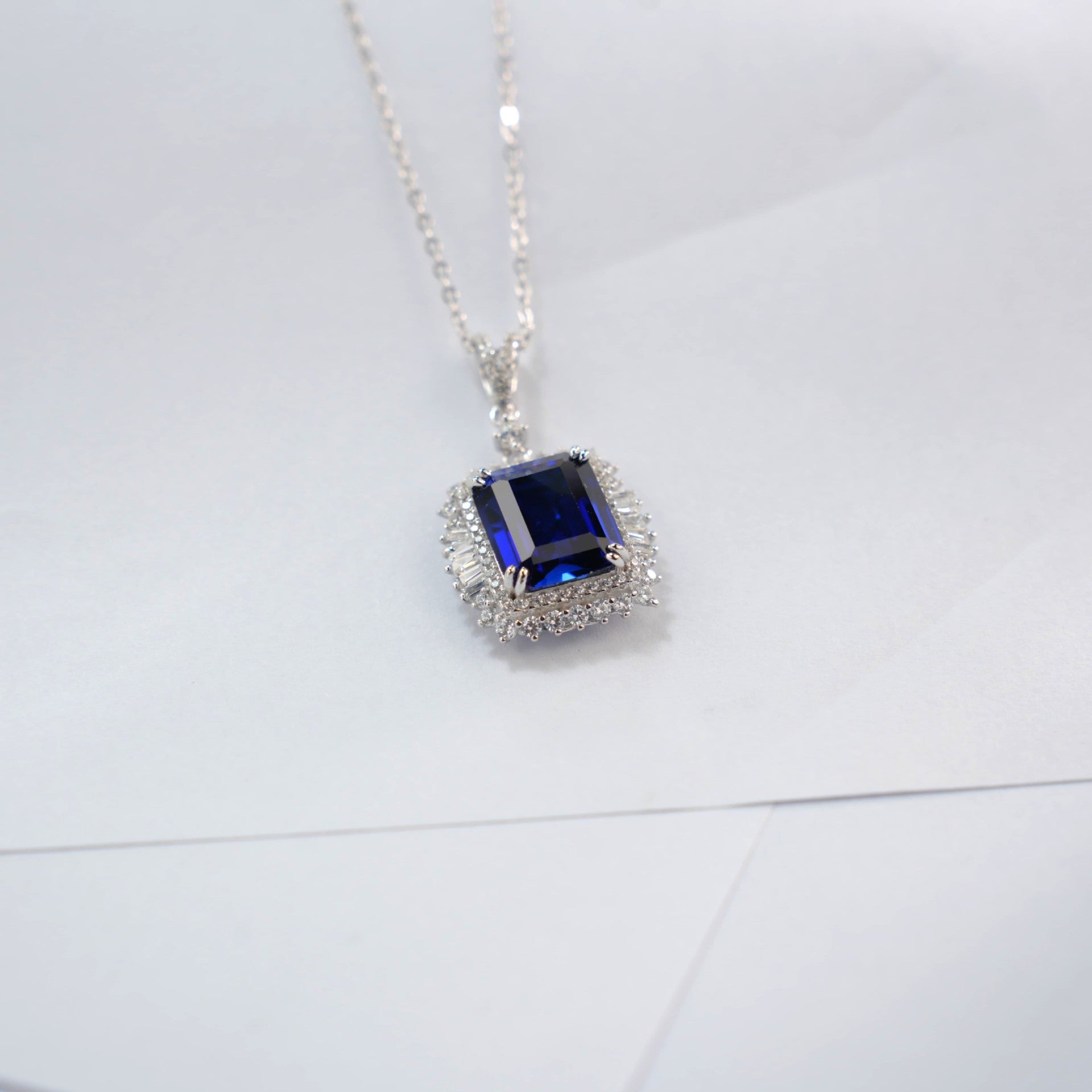 S925 Sterling Silver Lab Royal Blue Square Gemstone Pendant Choker, Premium - Photo 3