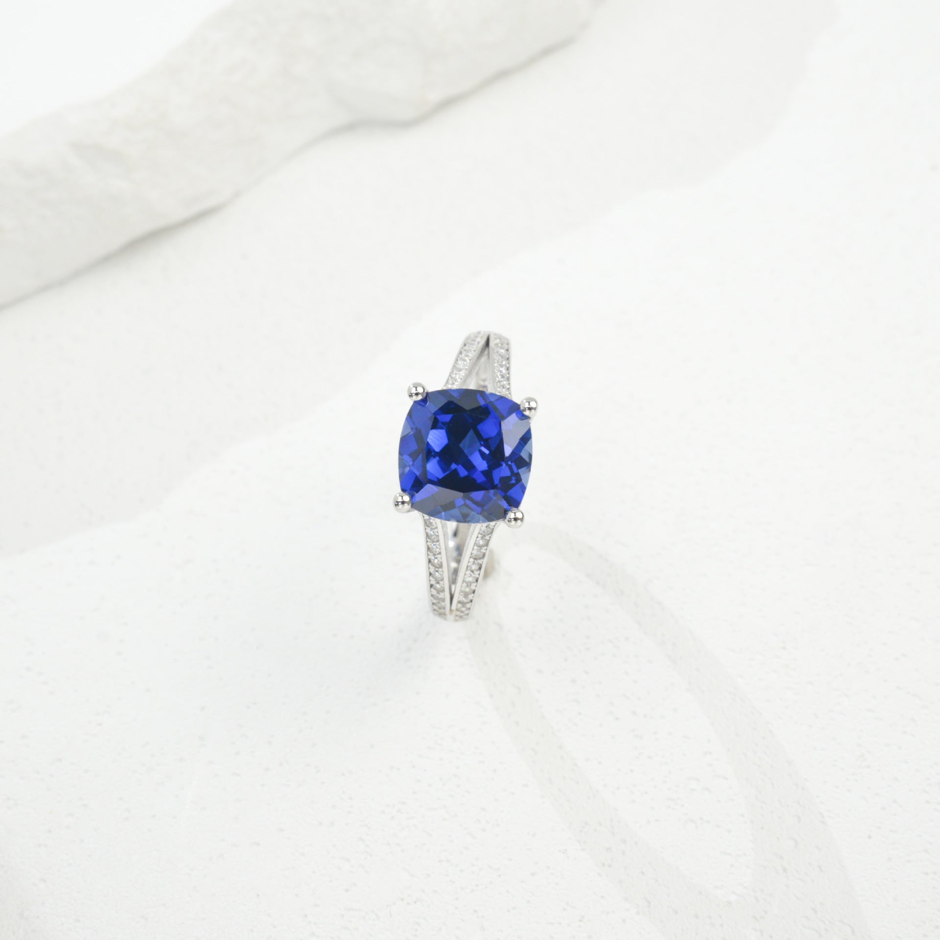 S925 Sterling Silver Lab Sapphire Ring for Women, Vintage Premium - Photo 1