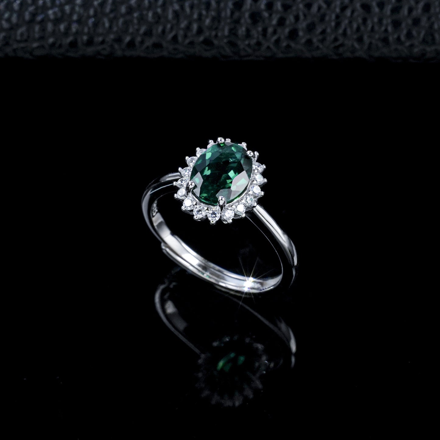 S925 Silver Oval Emerald Open Ring, Classic Halo Design - Photo 6