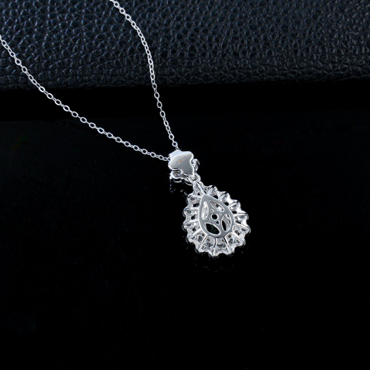 S925 Silver Teardrop Lab Emerald Double-Layer Halo Pendant Necklace, Palace Evening - Photo 4