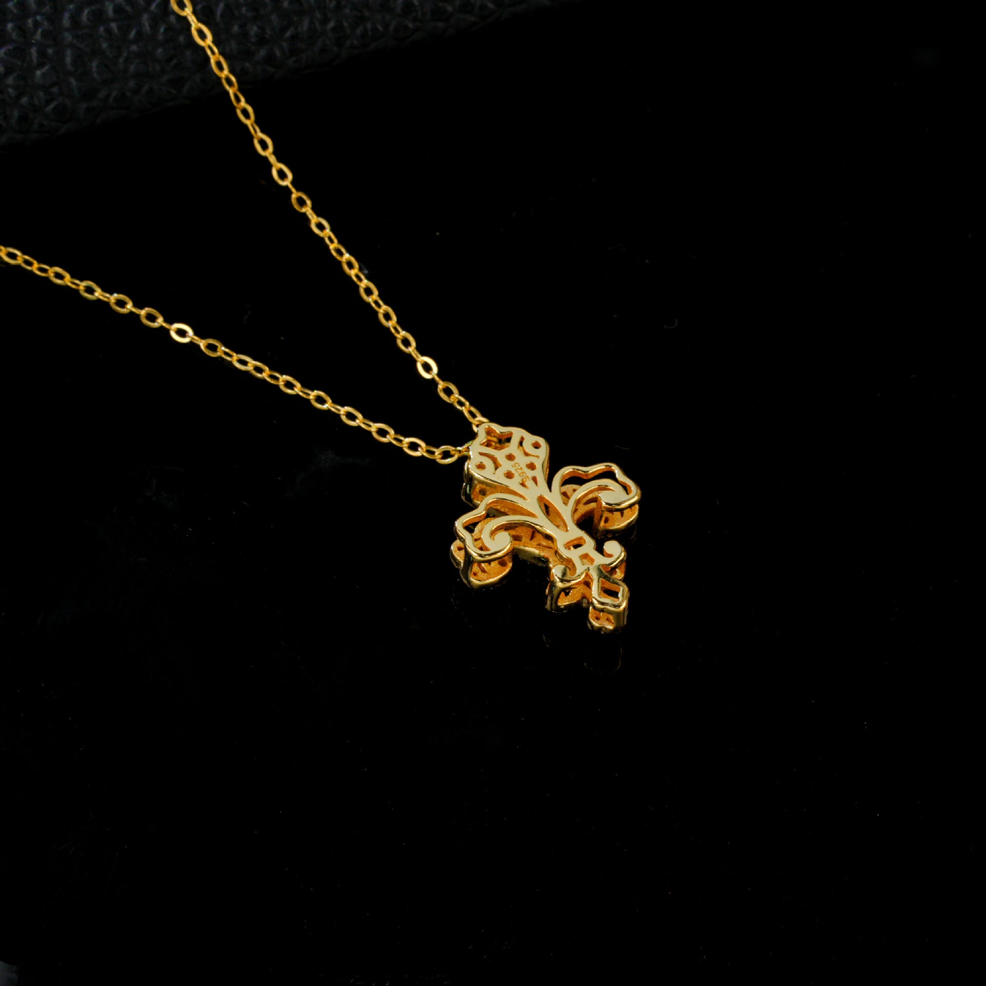 925 Sterling Silver 24K Yellow Gold Vintage Iris Hollow Carved Pave Necklace - Photo 3