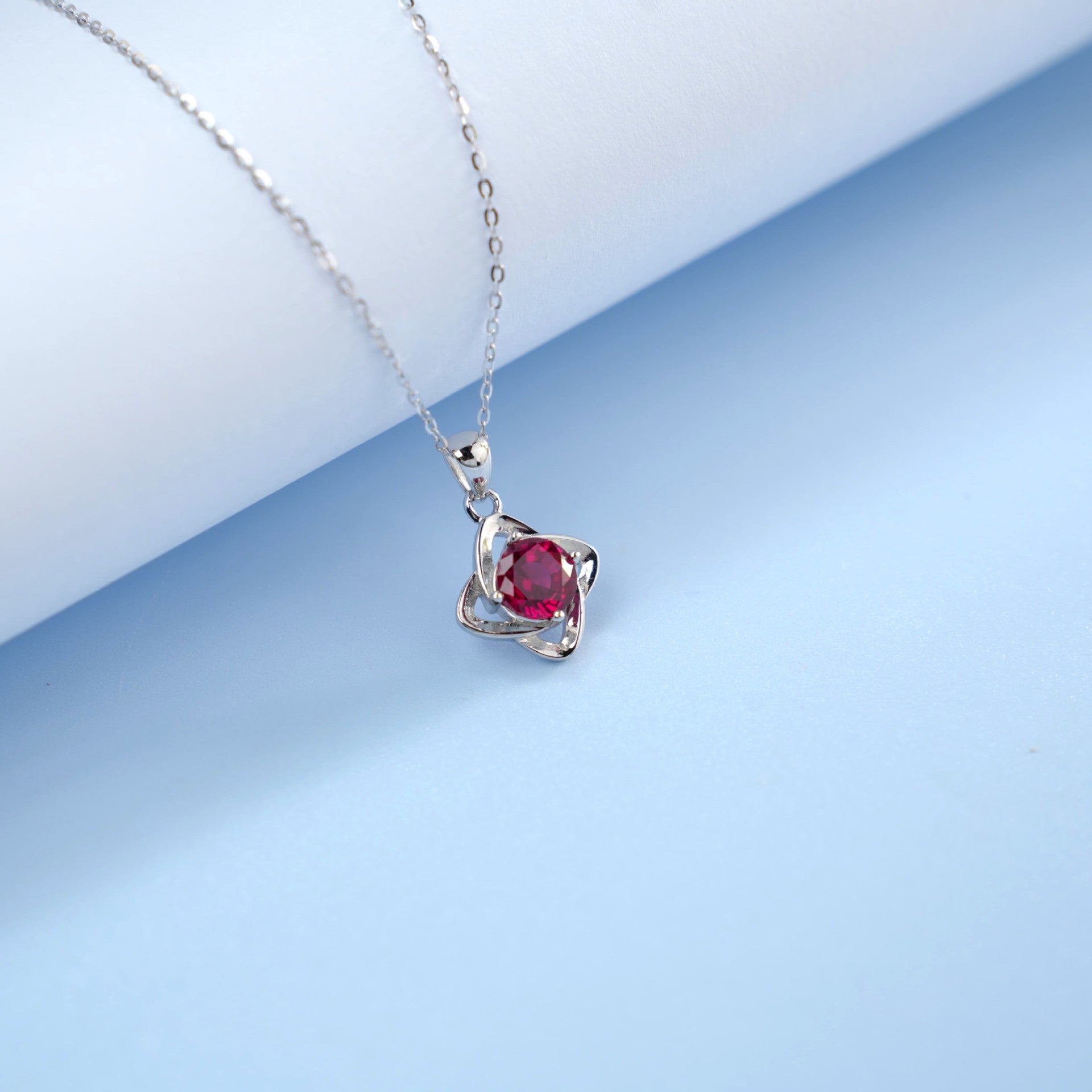 S925 Sterling Silver Lab Ruby Four-Leaf Clover Necklace, Birthday Girlfriend Gift - Photo 3
