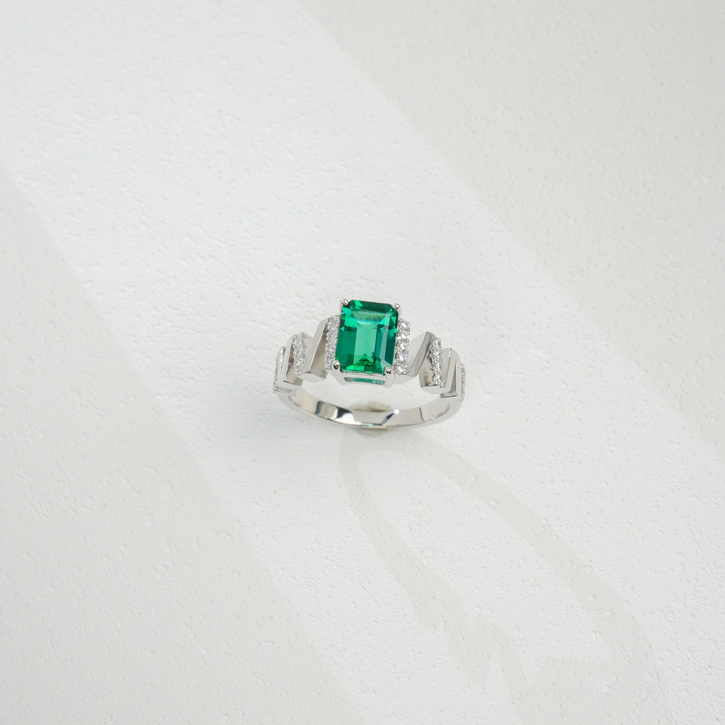 S925 Sterling Silver Lab Emerald Ring, Simple Bold Design - Photo 6