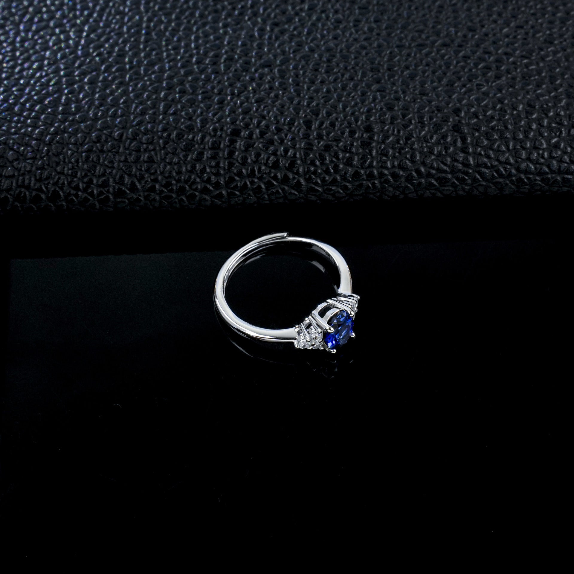 S925 Silver Oval Lab Sapphire Triangle Stone Ring, Ring Birthday Gift - Photo 4