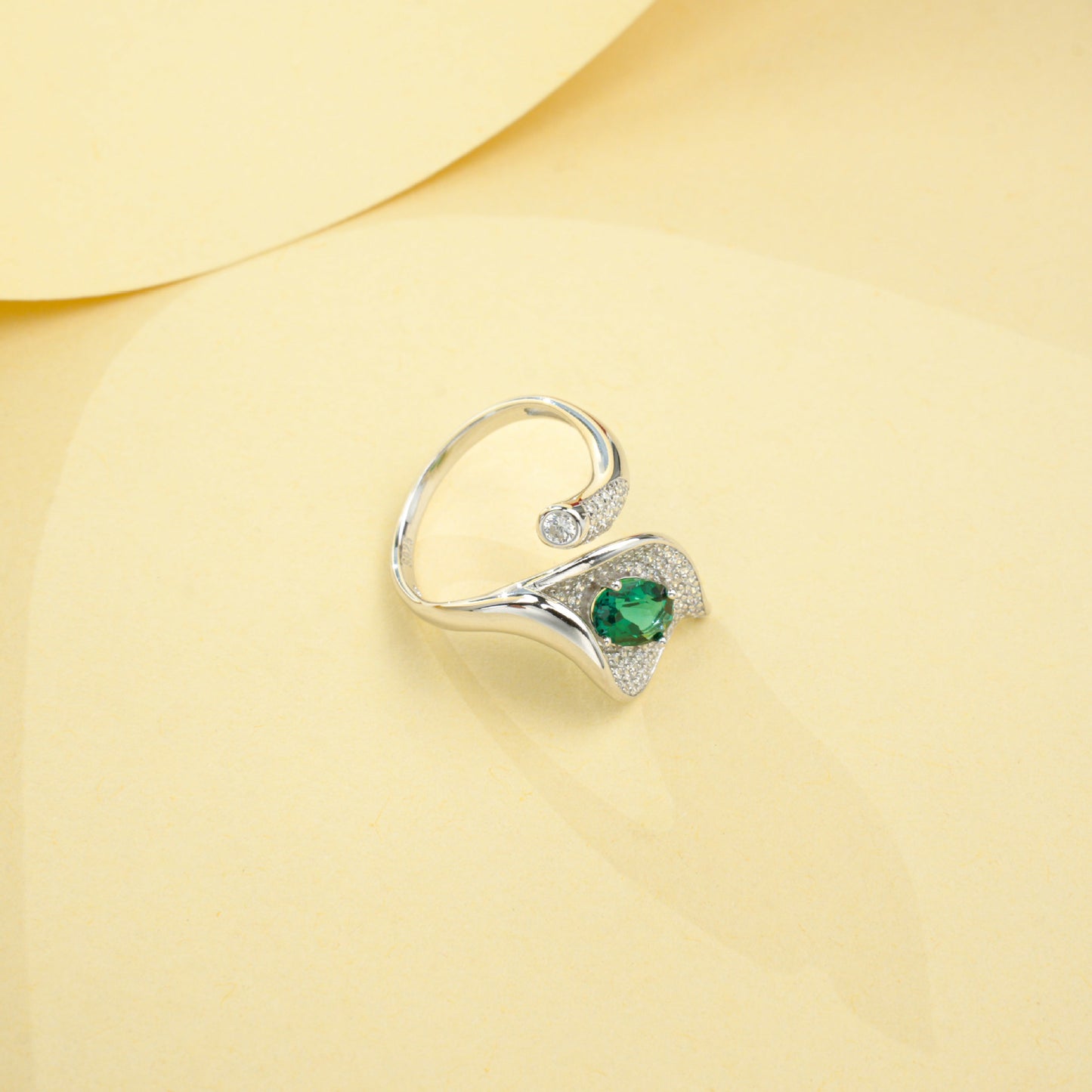 S925 Sterling Silver Oval Lab Emerald Micro-Pave Open Ring - Photo 4
