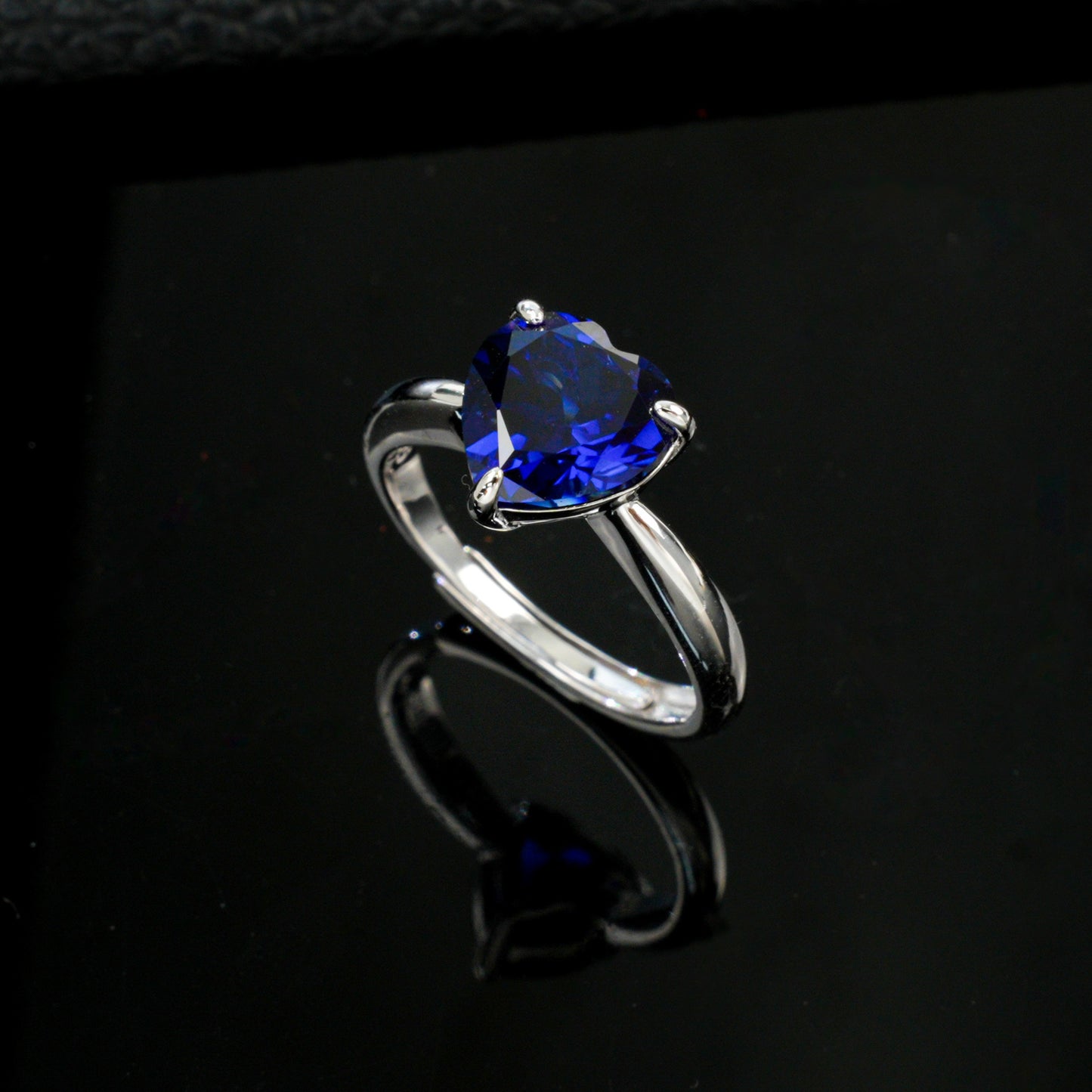 925 Sterling Silver Lab Gemstone Heart Three-Prong Ring, Minimalist Versatile Premium - Photo 2