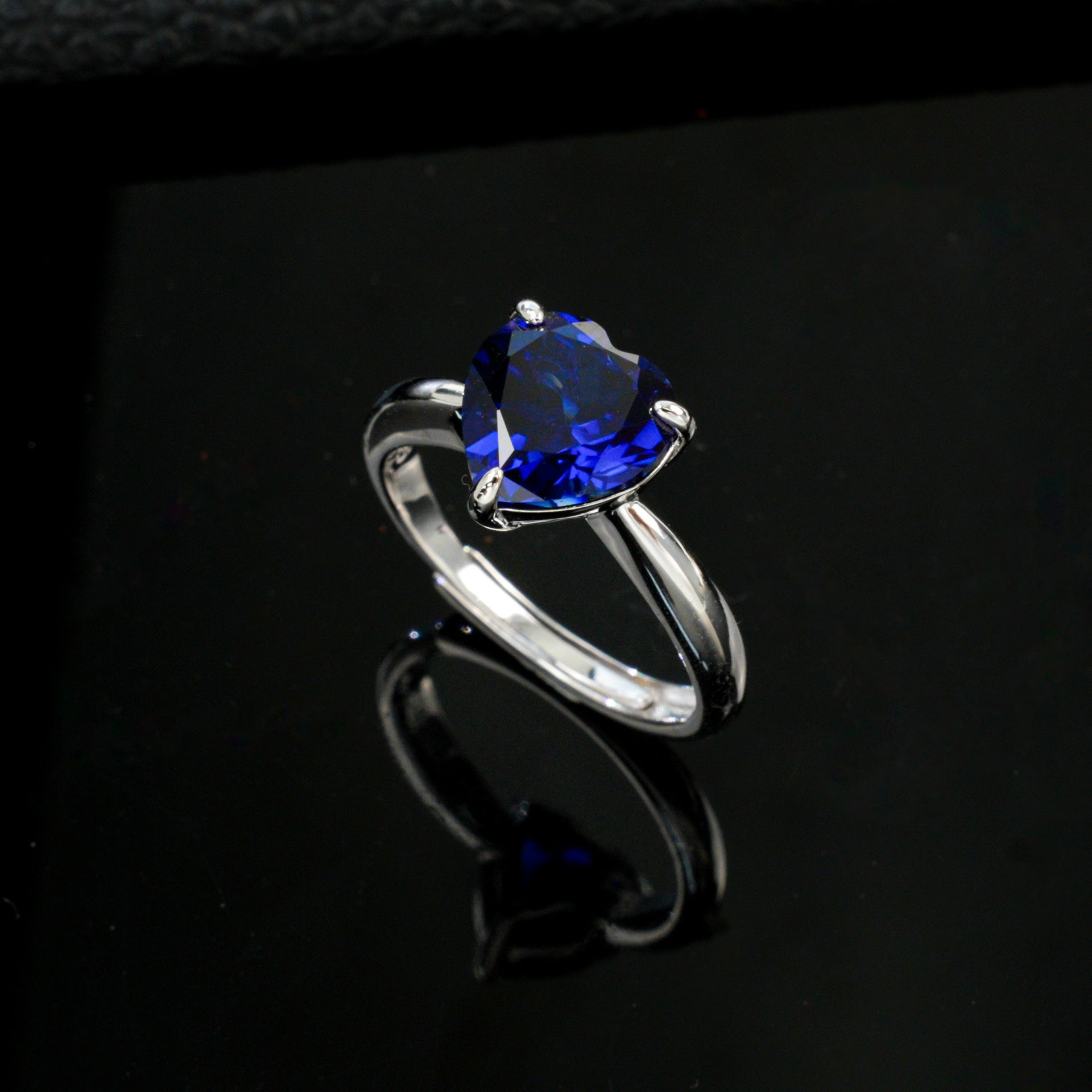 925 Sterling Silver Lab Gemstone Heart Three-Prong Ring, Minimalist Versatile Premium - Photo 2