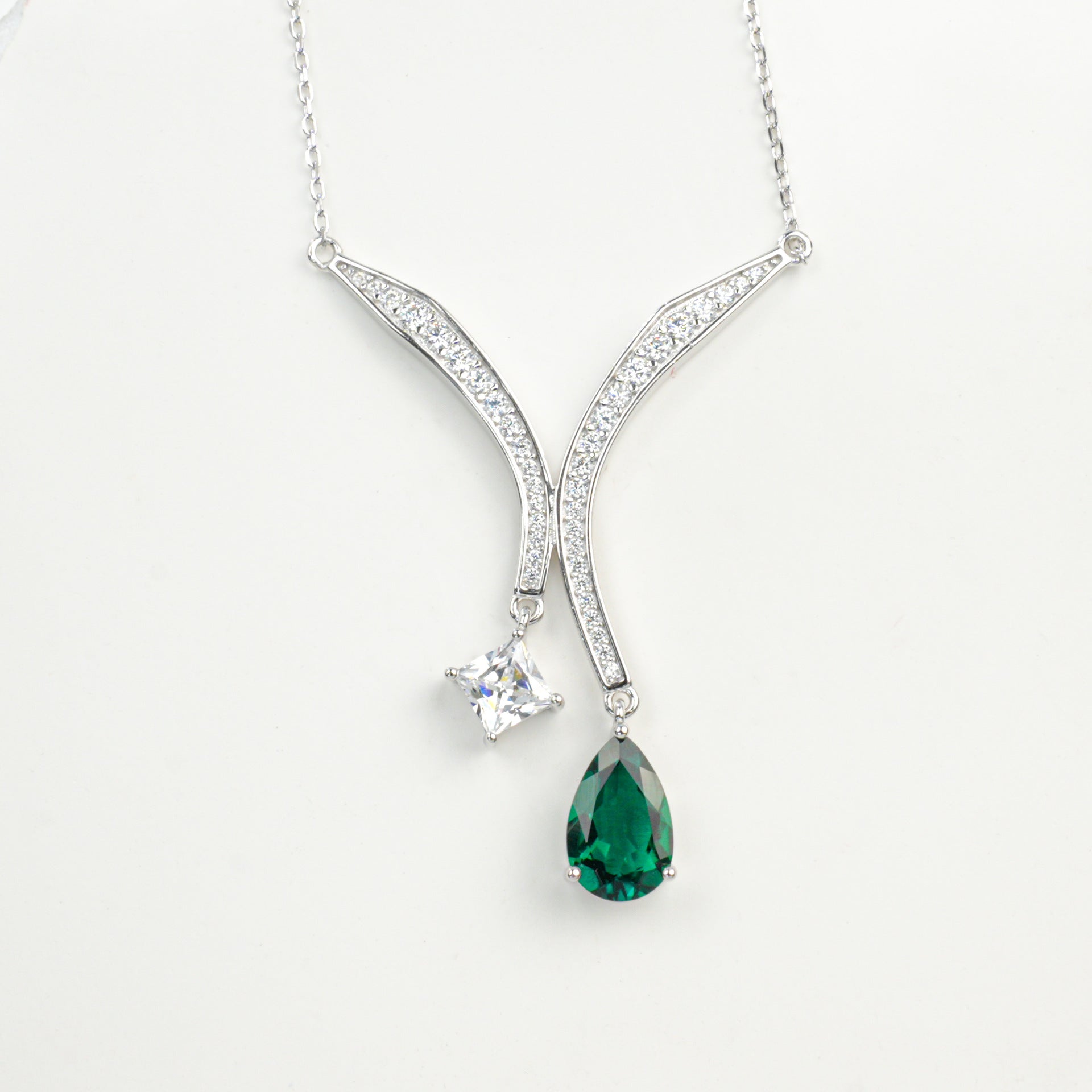 S925 Sterling Silver Lab Sapphire Teardrop Y-Shape Pave Choker Necklace, Versatile for Women - Photo 6