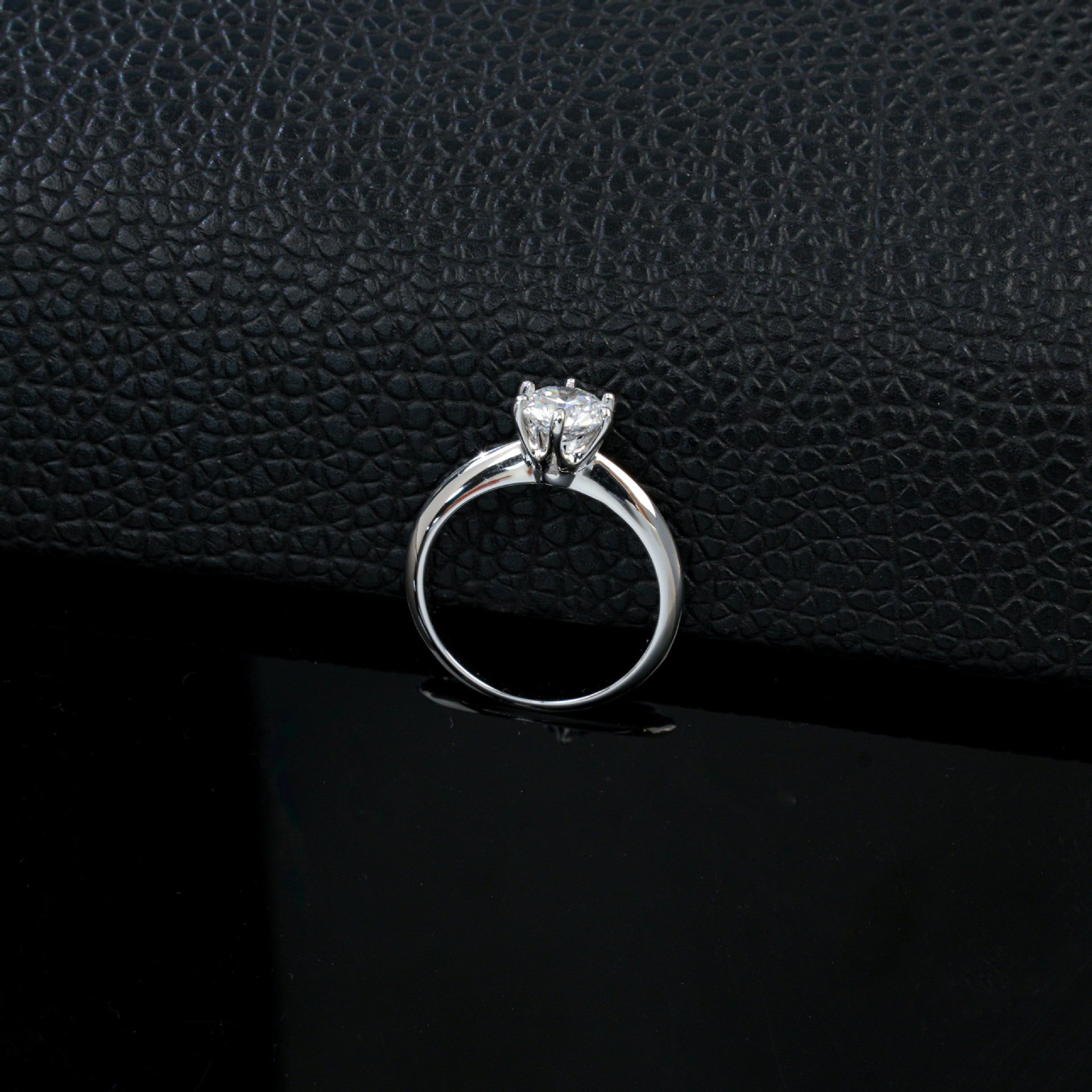 S925 Silver Classic 6-Claw Stone Ring, Versatile Proposal Engagement - Photo 4