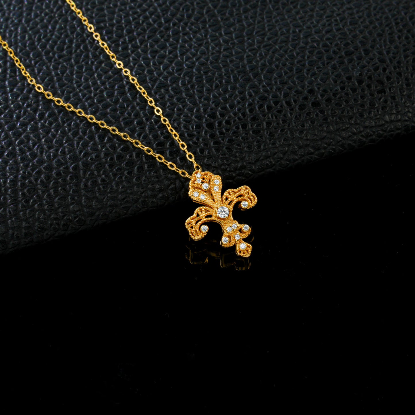 925 Sterling Silver 24K Yellow Gold Vintage Iris Hollow Carved Pave Necklace - Photo 2