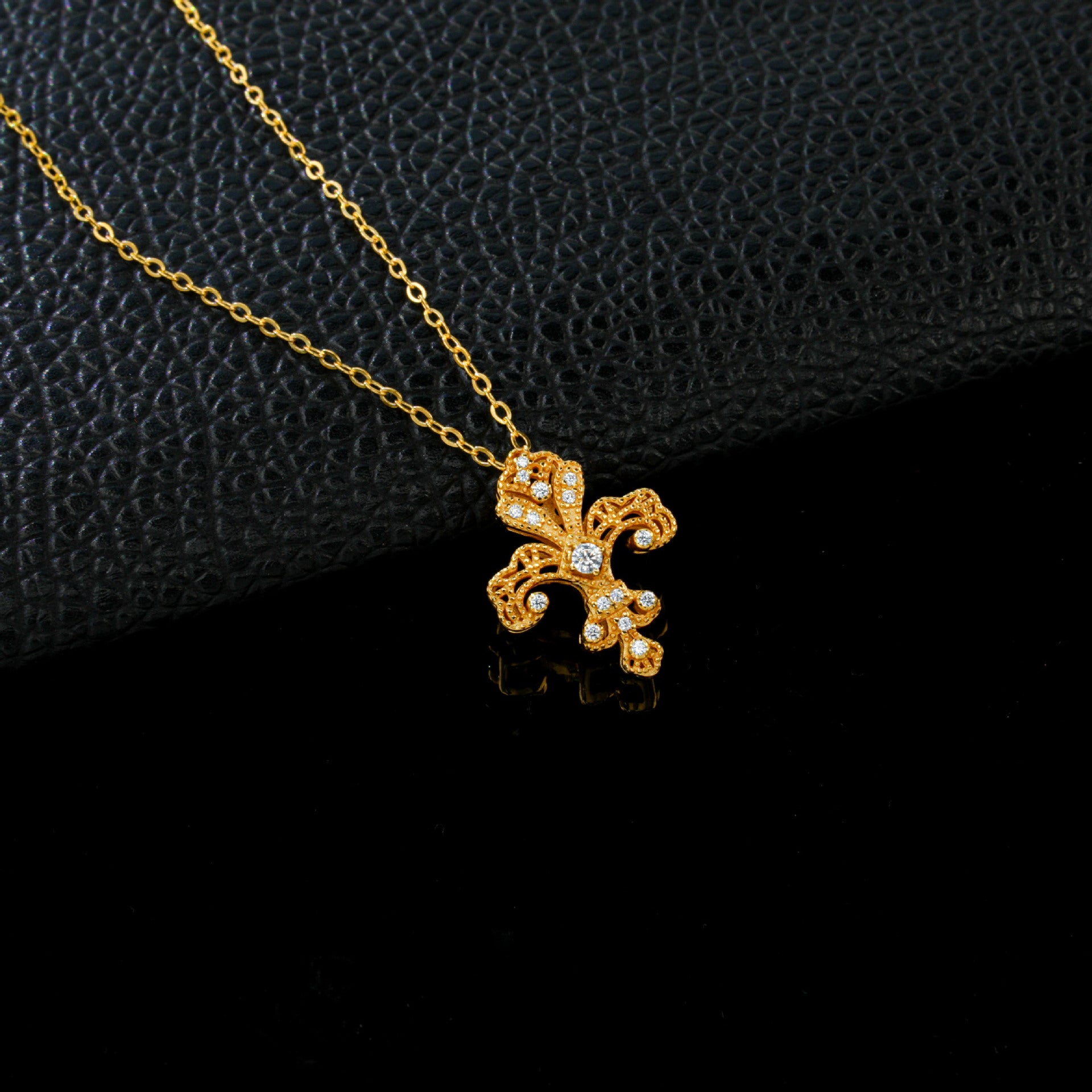 925 Sterling Silver 24K Yellow Gold Vintage Iris Hollow Carved Pave Necklace - Photo 2