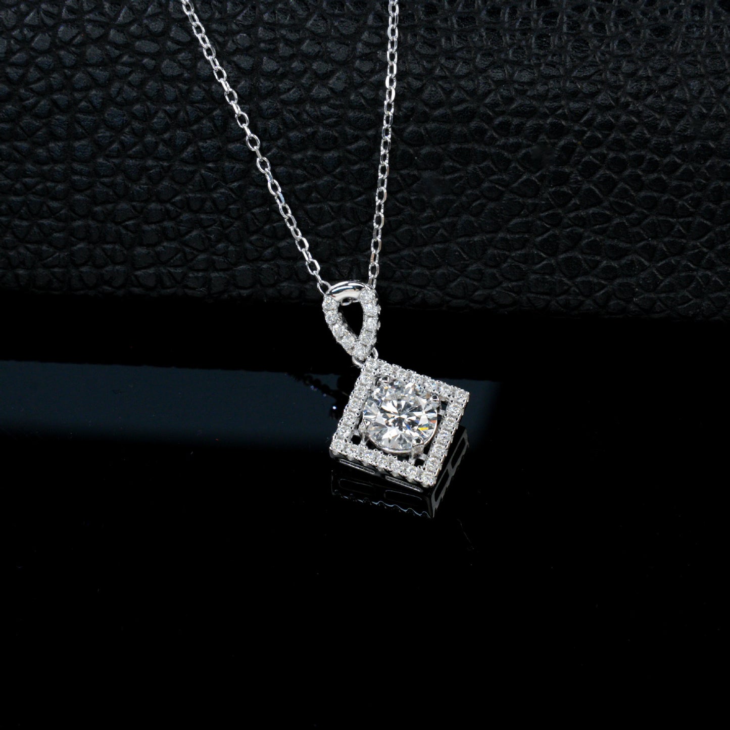 S925 Silver Diamond-Shaped Halo Pendant Necklace, Versatile Birthday Anniversary - Photo 4
