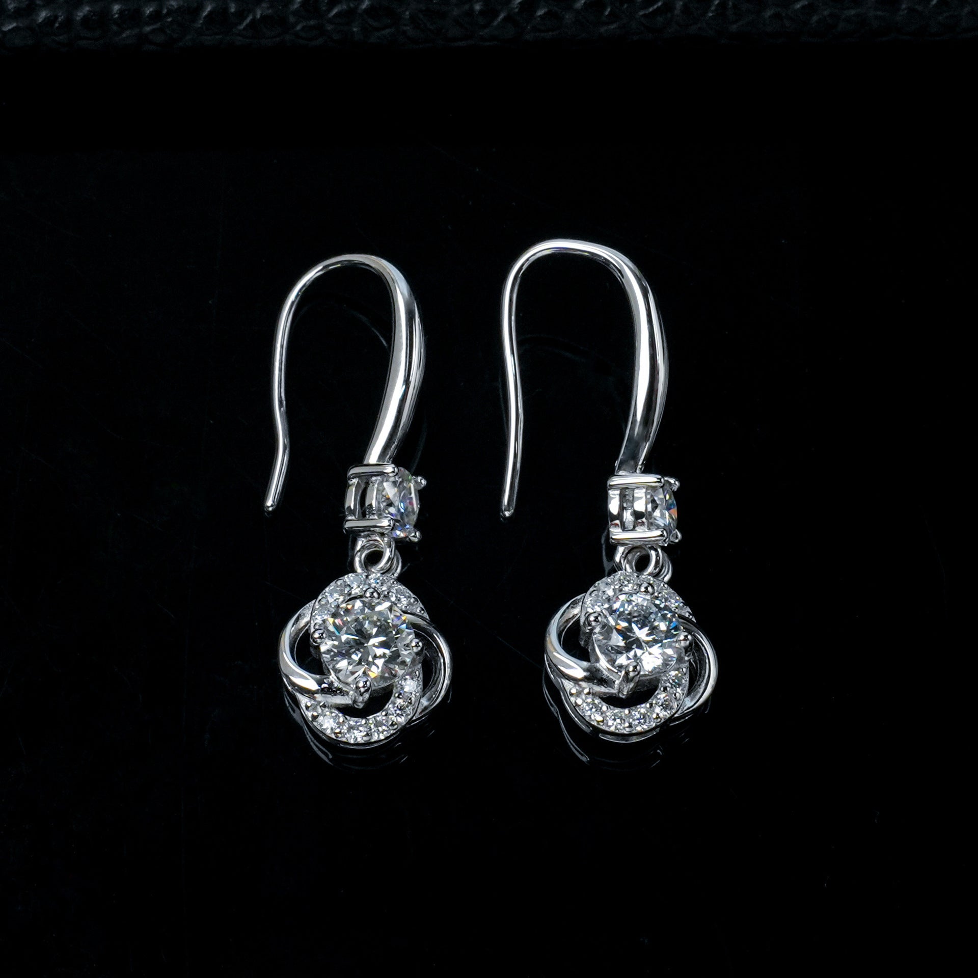 S925 Silver Lab Diamond Earrings, Design Simple Versatile - Photo 6
