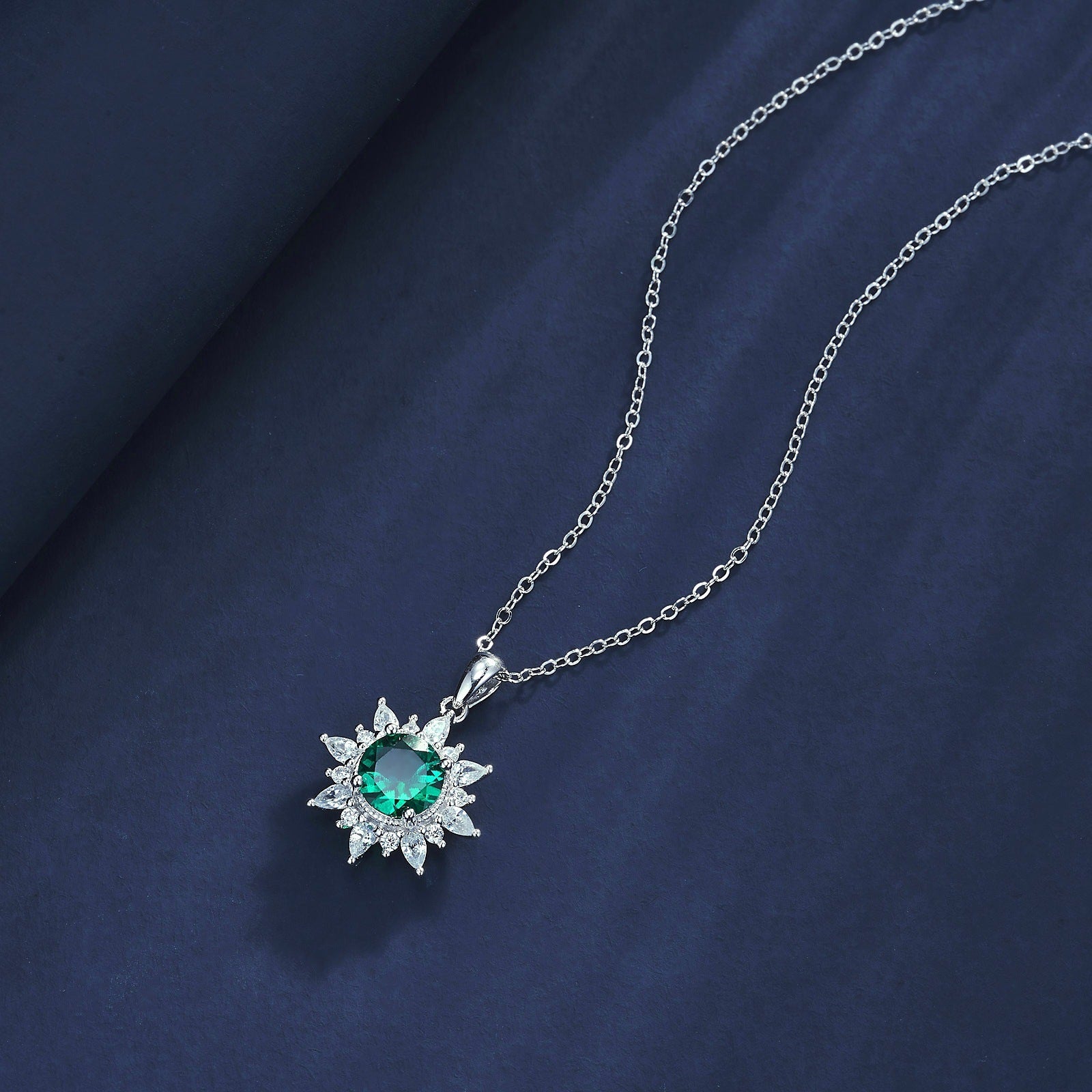 S925 Lab Emerald Necklace, Bold Simple Design - Photo 6