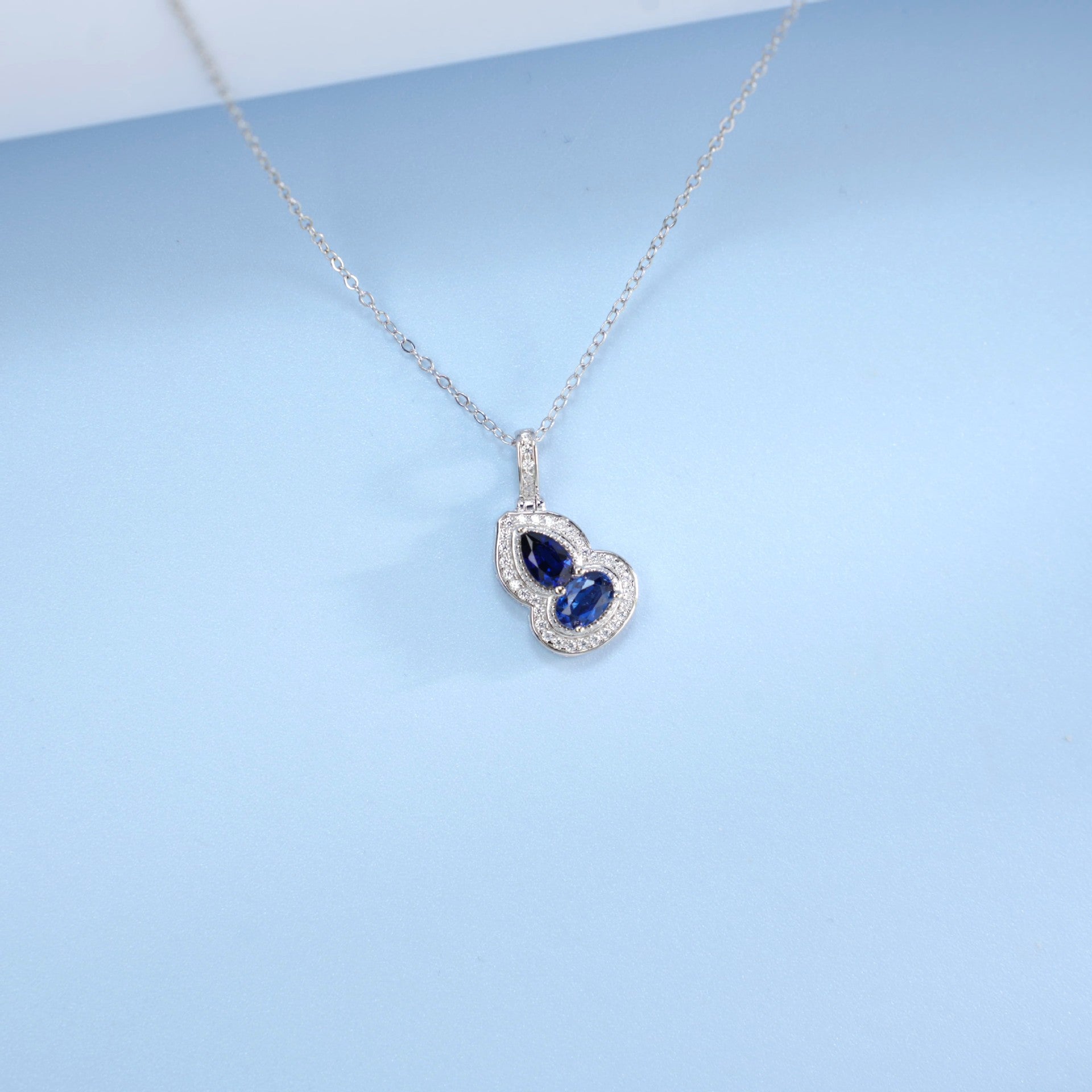 S925 Sterling Silver Lab Sapphire Gourd Halo Pendant Choker, Designer - Photo 3