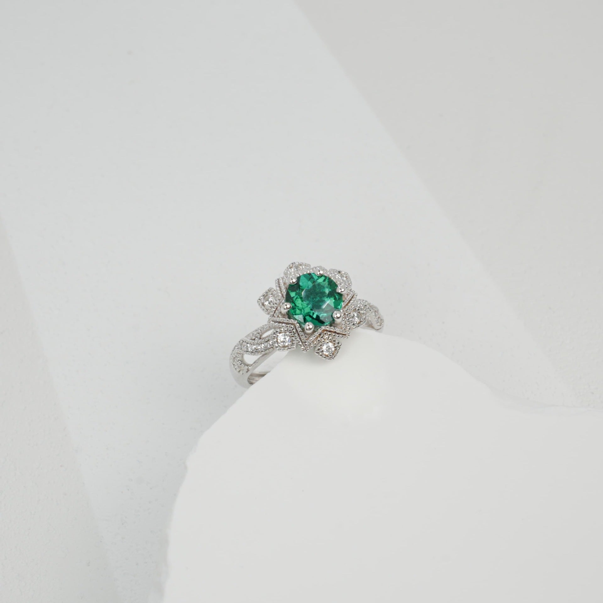 Lab Emerald 925 Silver Ring for Women, Luxurious Premium Vintage - Photo 3