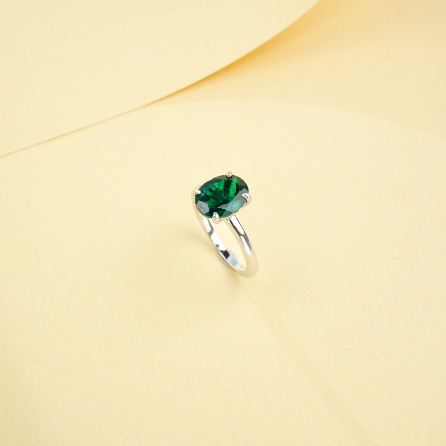 925 Sterling Silver Lab Emerald Oval Four-Prong Ring, Premium - Photo 3