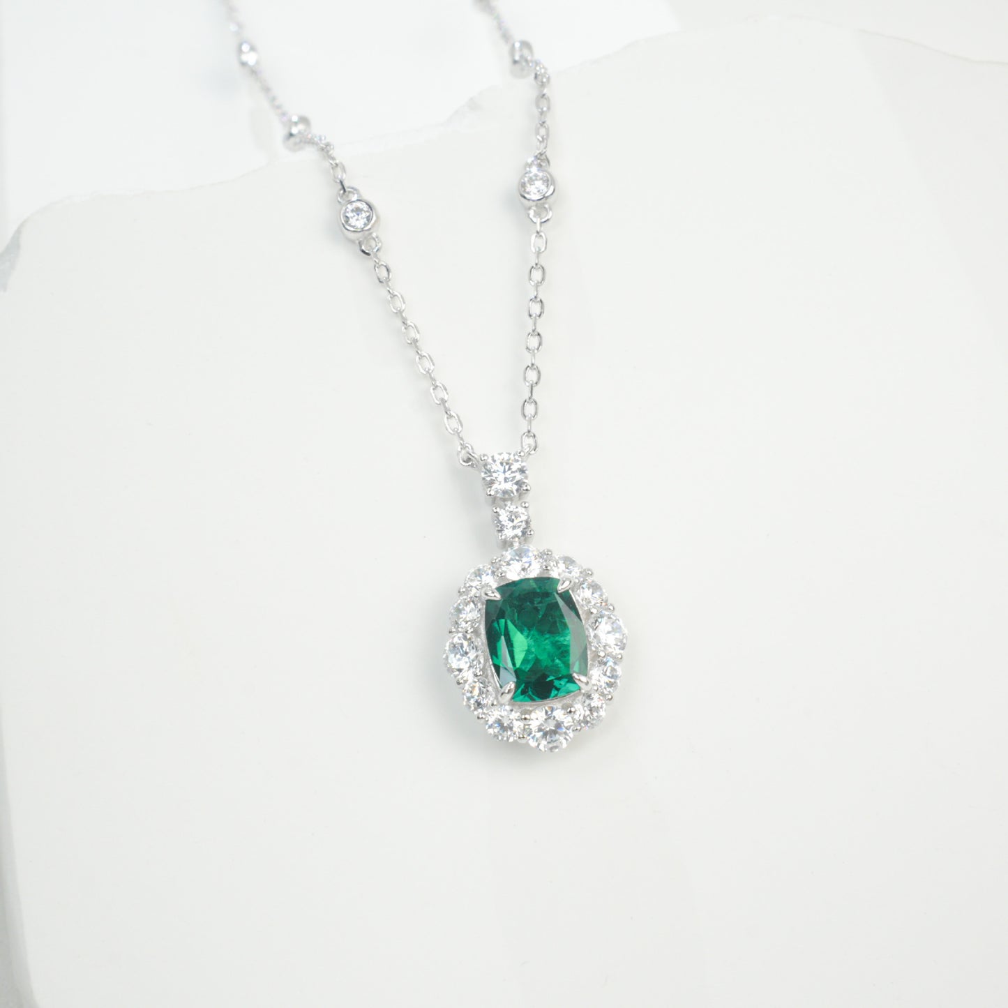 S925 Silver Lab Emerald Necklace Princess Style Premium - Photo 3