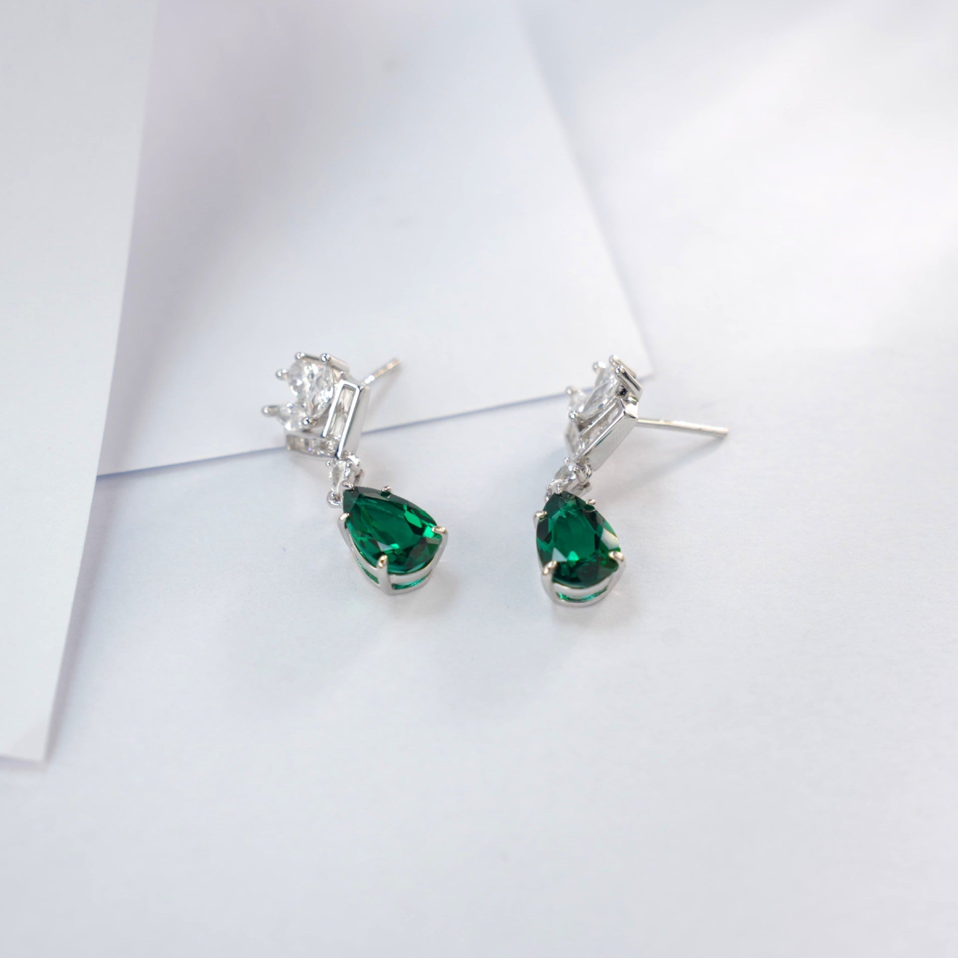 S925 Silver Crown Teardrop Lab Emerald Stud Earrings, Diamond Long Drop - Photo 2