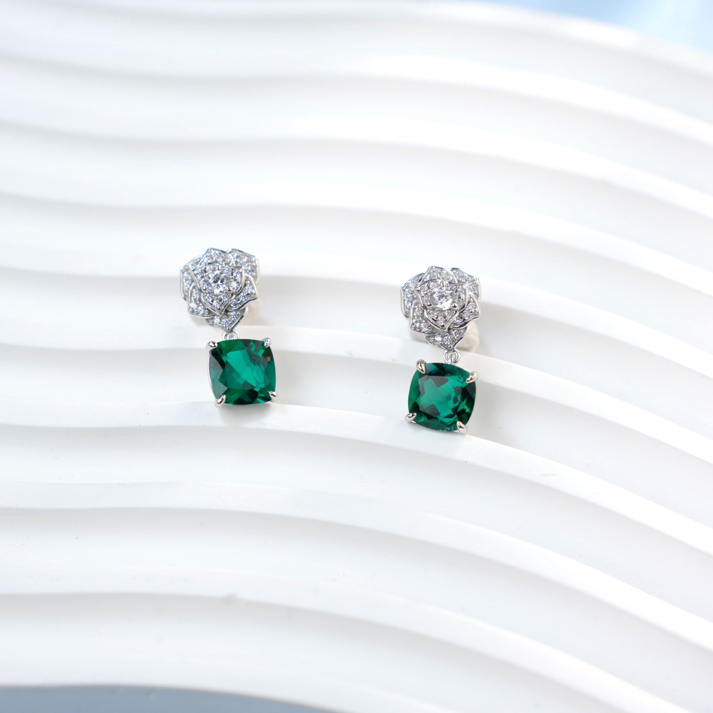 S925 Silver 3D Camellia Lab Emerald Drop Earrings, French Gemstone Flower - Photo 6
