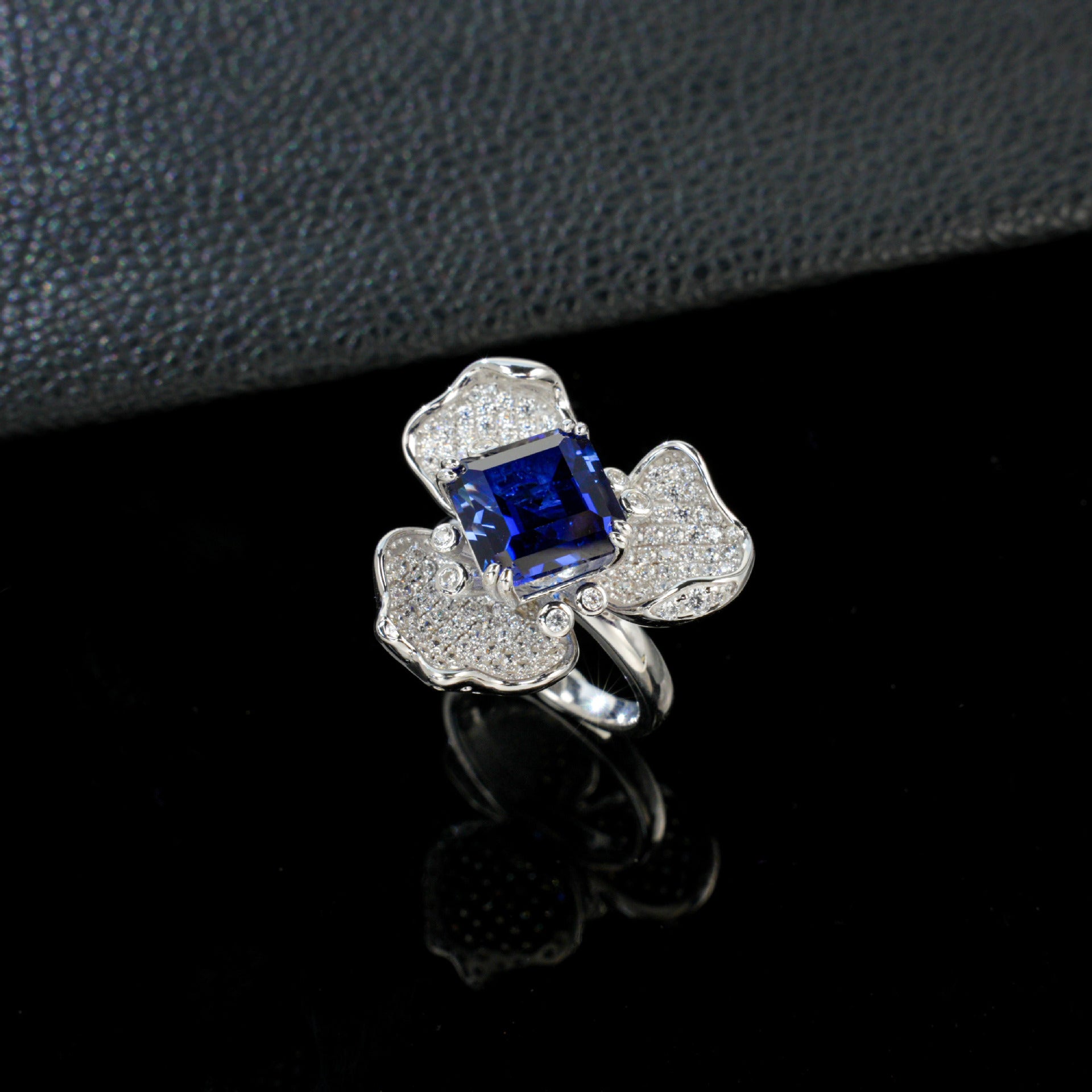 S925 Sterling Silver Lab Sapphire Geometric Ring, Premium Vintage for Women - Photo 2