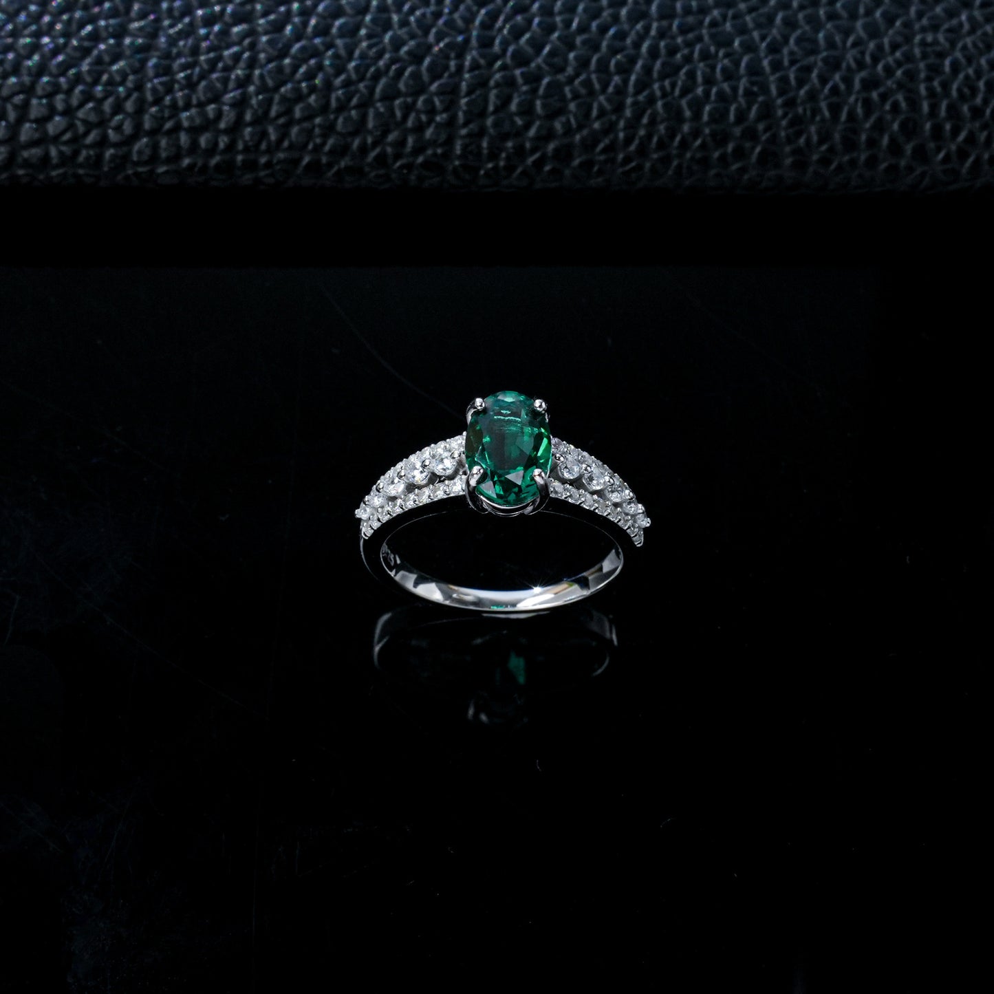 925 Sterling Silver Lab Emerald Ring for Women, Versatile Trendy Gift - Photo 2