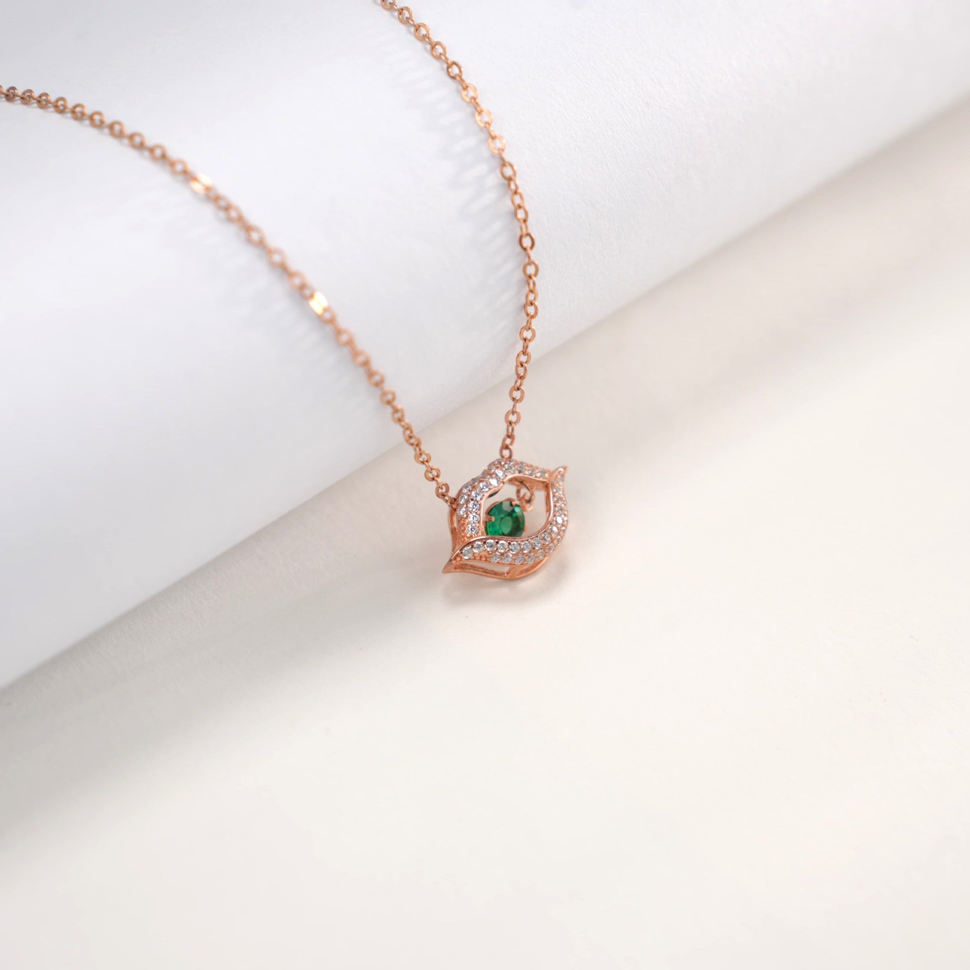 925 Sterling Silver Lab Emerald Flame-Lip Pendant Choker, Date Gift for Women - Photo 2