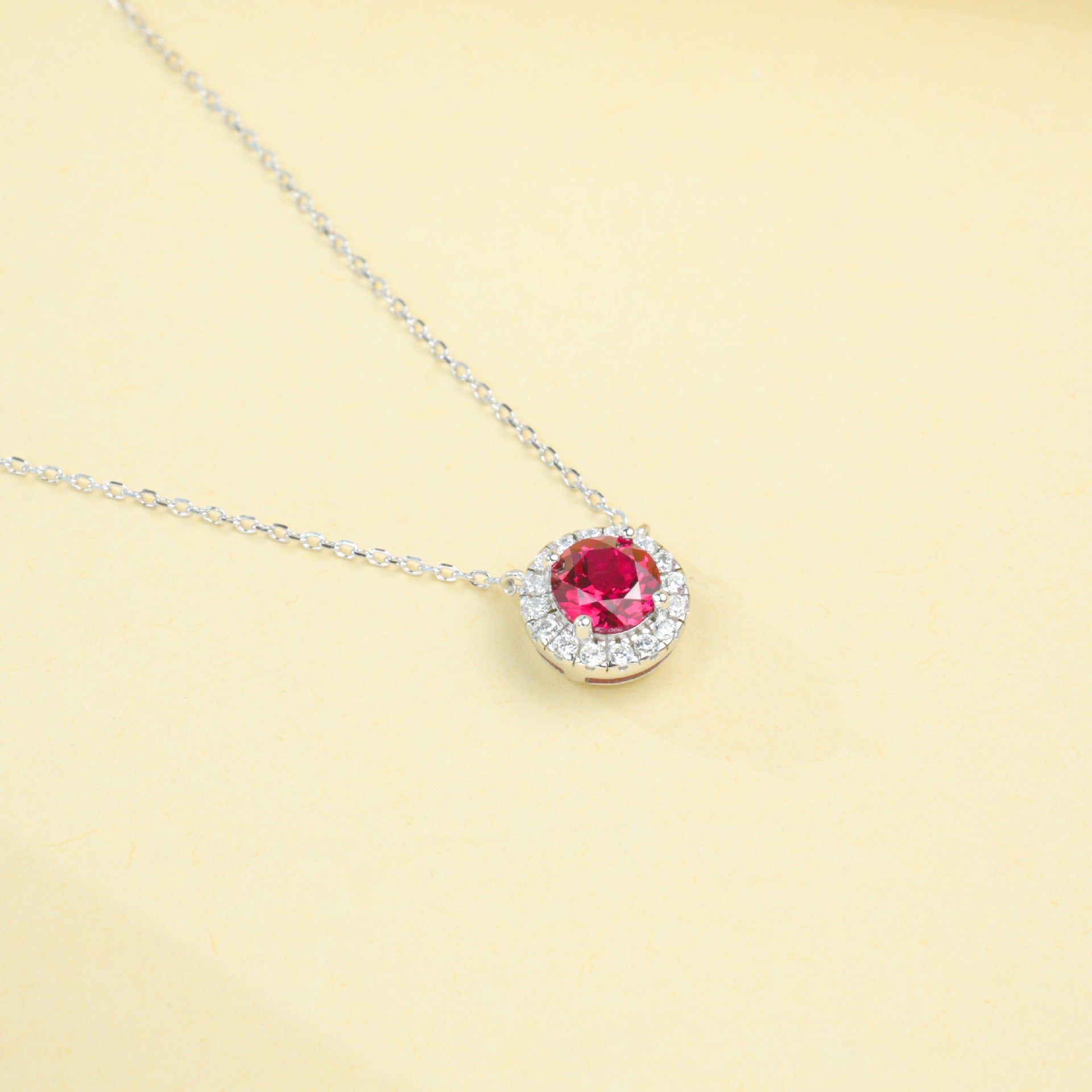 S925 Sterling Silver Lab Ruby Round Pave Choker Necklace, Versatile for Women - Photo 4