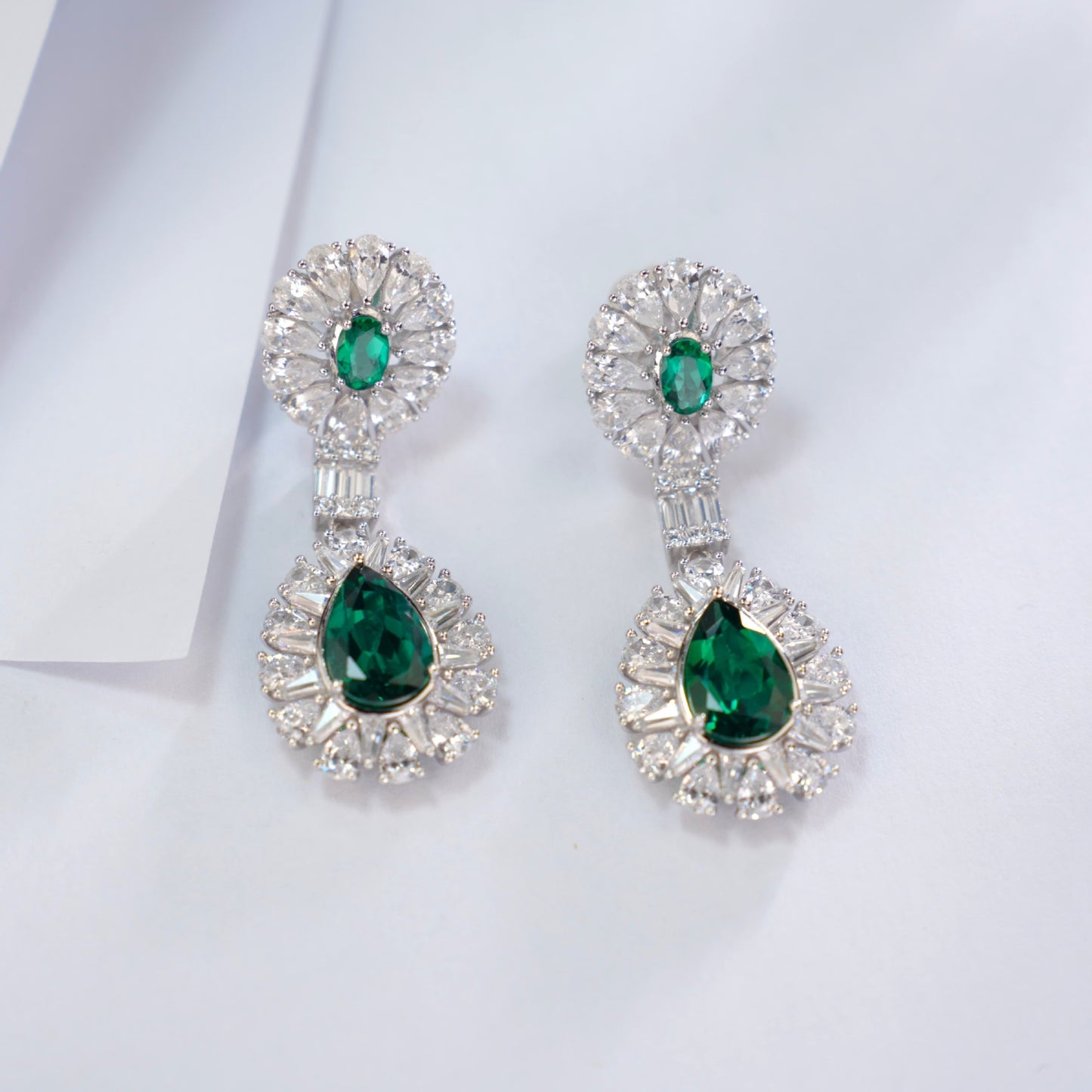 Lab Emerald Earrings 925 Silver Premium Elegant Bold Oval Teardrop - Photo 3