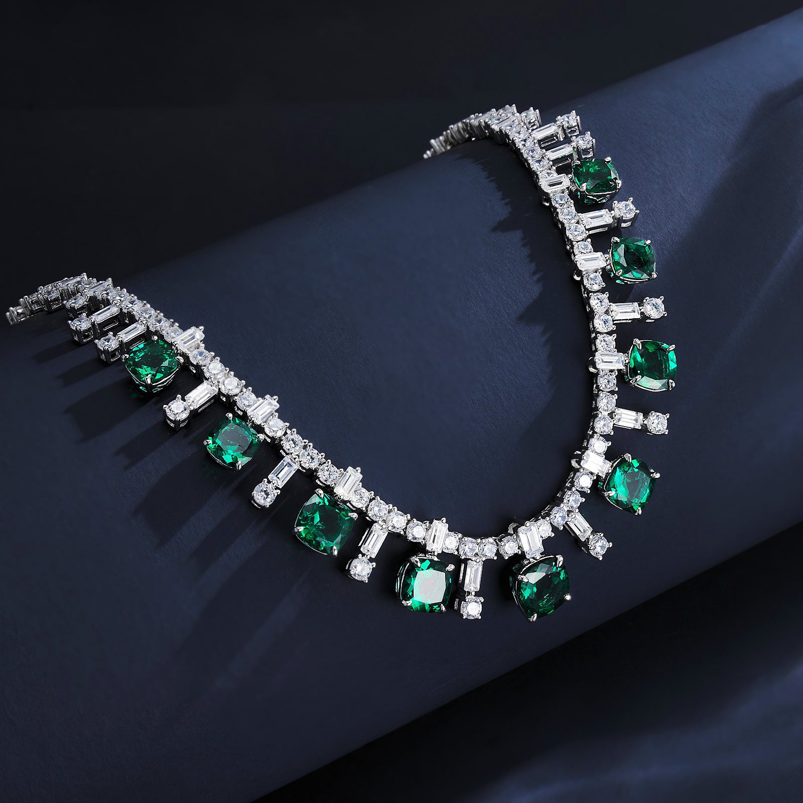 S925 Silver Lab Emerald Necklace Luxurious Princess Premium - Photo 2