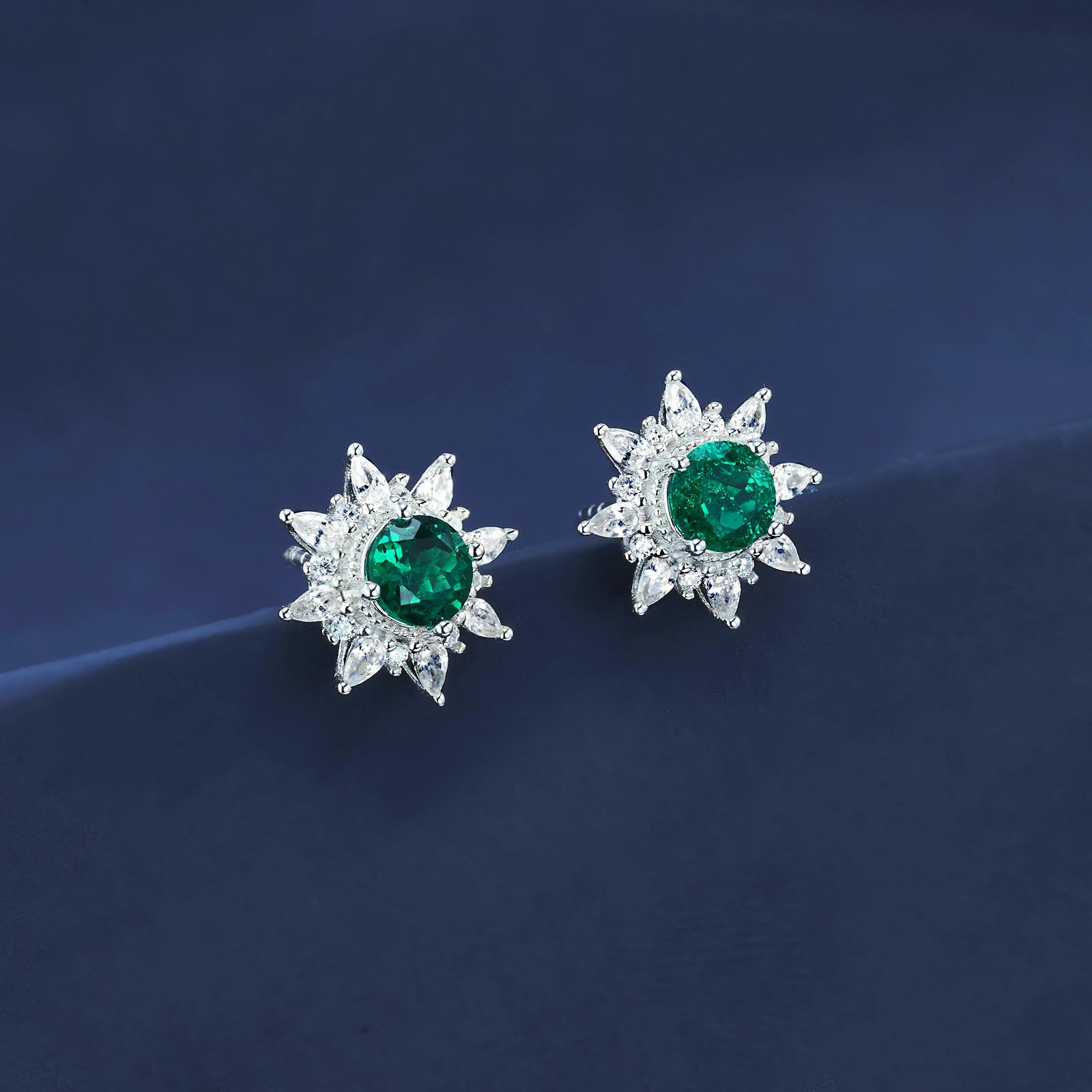 925 Sterling Silver Lab Emerald Sunflower Halo Earrings, Vintage Gift - Photo 3