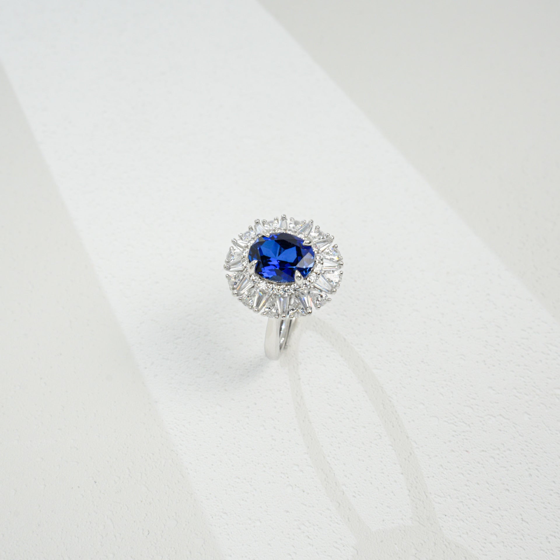 Lab Sapphire 925 Silver Ring Oval Centre, Luxurious Premium Vintage - Photo 4