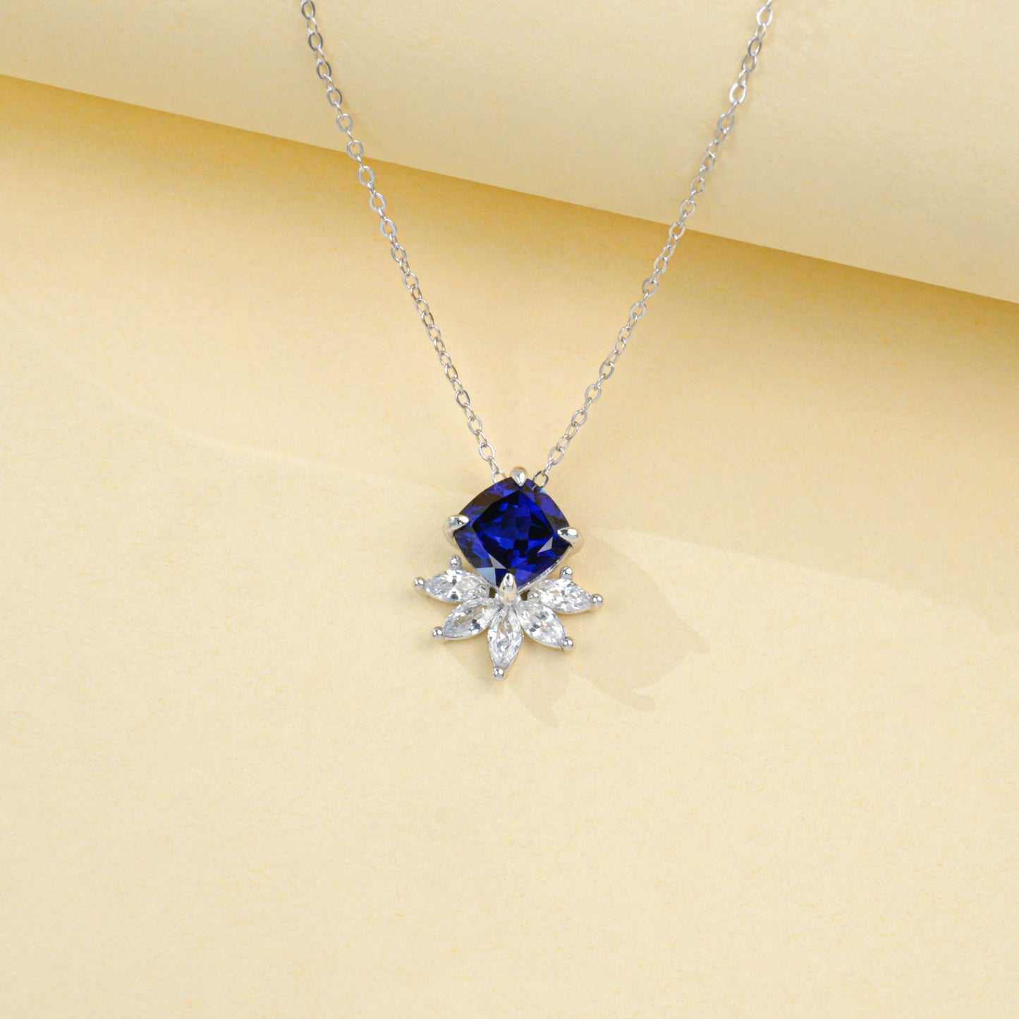 S925 Sterling Silver Royal Blue Sapphire Flower Necklace, Premium Ladies Versatile - Photo 4
