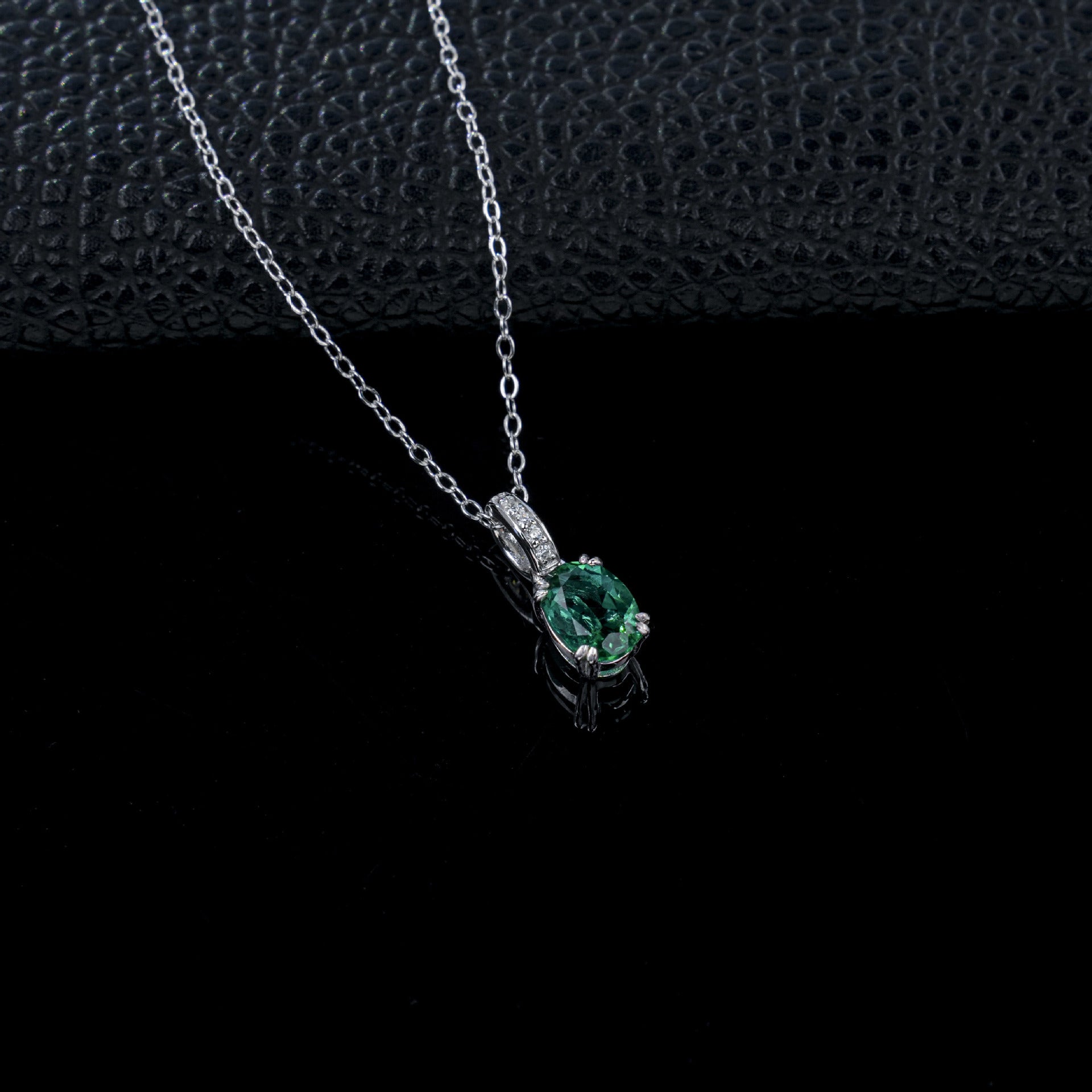 S925 Silver 4-Claw Oval Lab Emerald Pendant, Gift Bestie Birthday - Photo 3