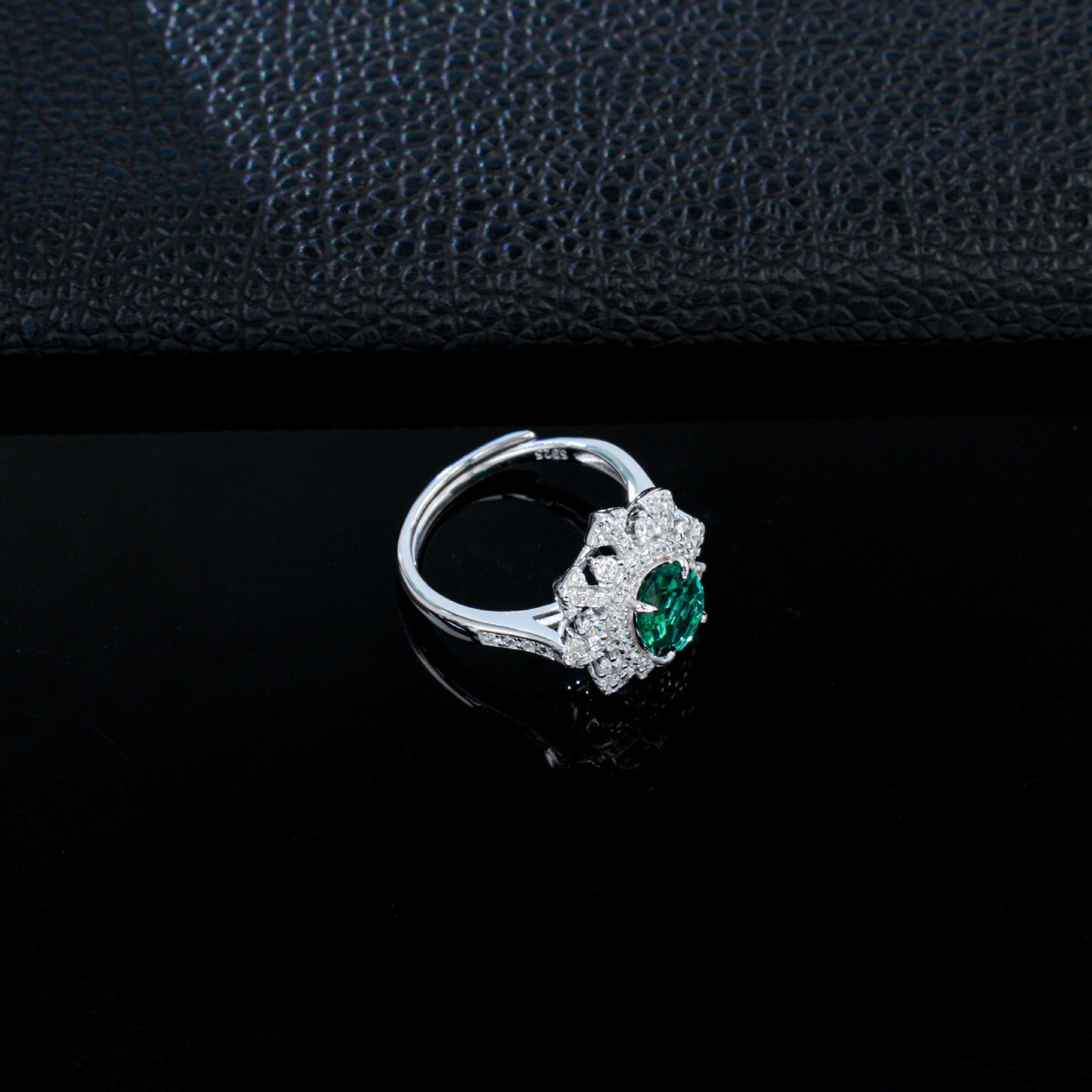S925 Sterling Silver Lab Emerald Snowflake Halo Ring, Premium Gift for Women - Photo 4