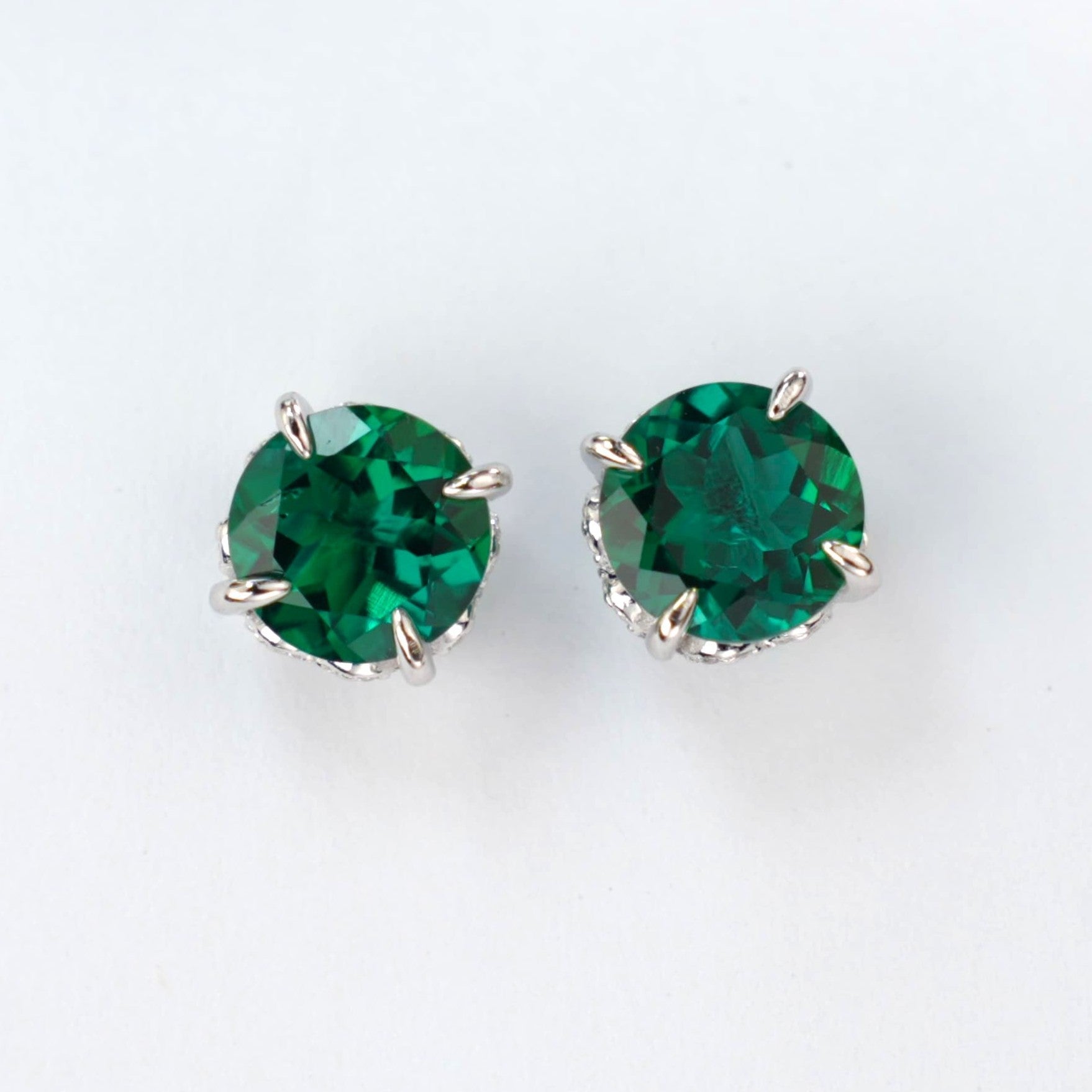 S925 Silver Round Lab Emerald Stud Earrings, Gemstone Simple - Photo 2