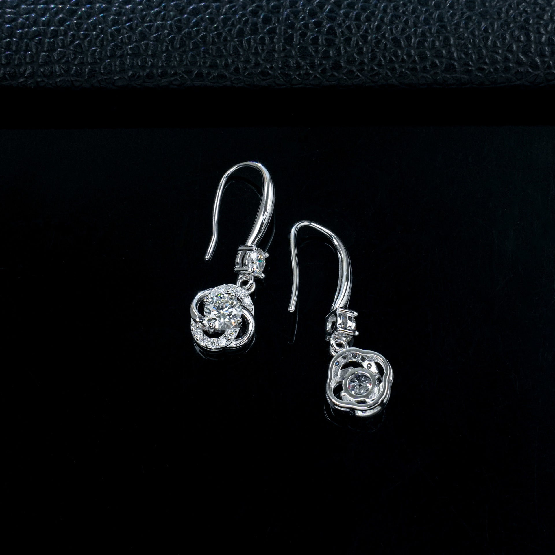 S925 Silver Lab Diamond Earrings, Design Simple Versatile - Photo 3