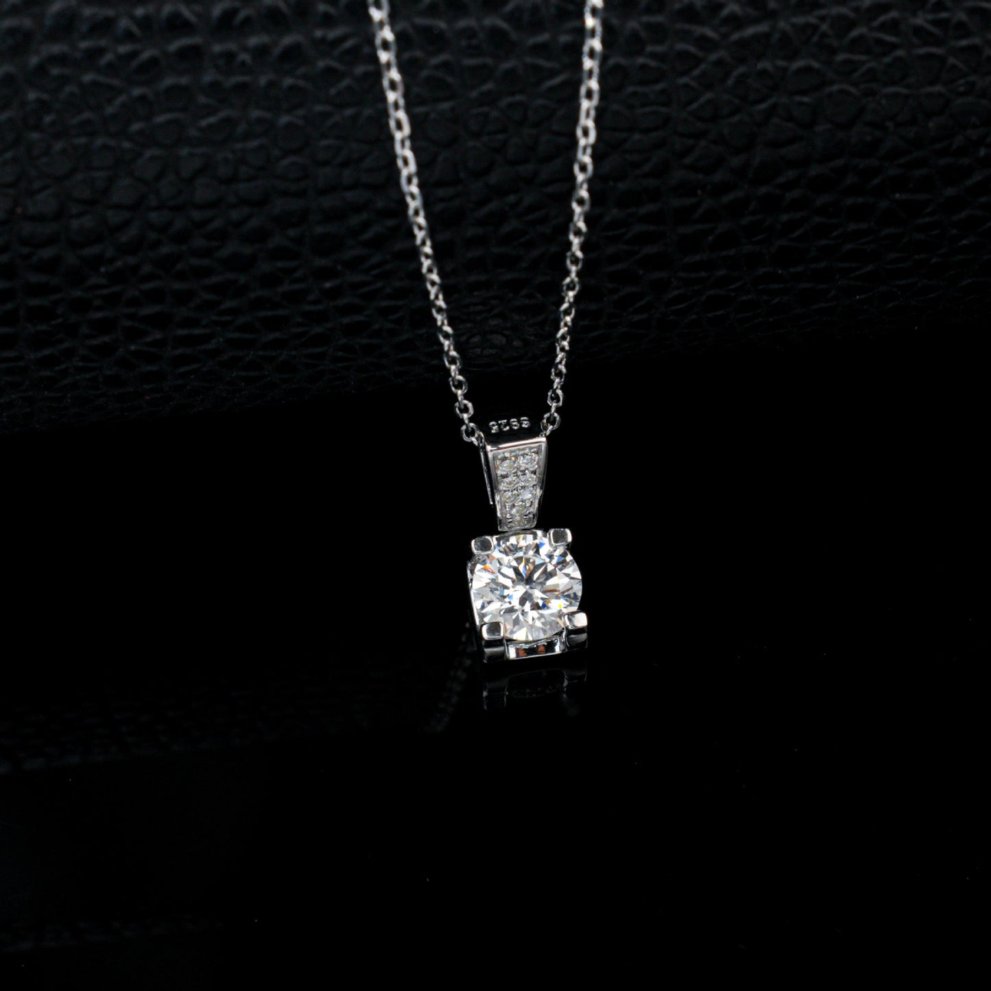 S925 Silver Melon Clasp 4-Claw Stone Necklace, Classic Simple Elegant - Photo 2