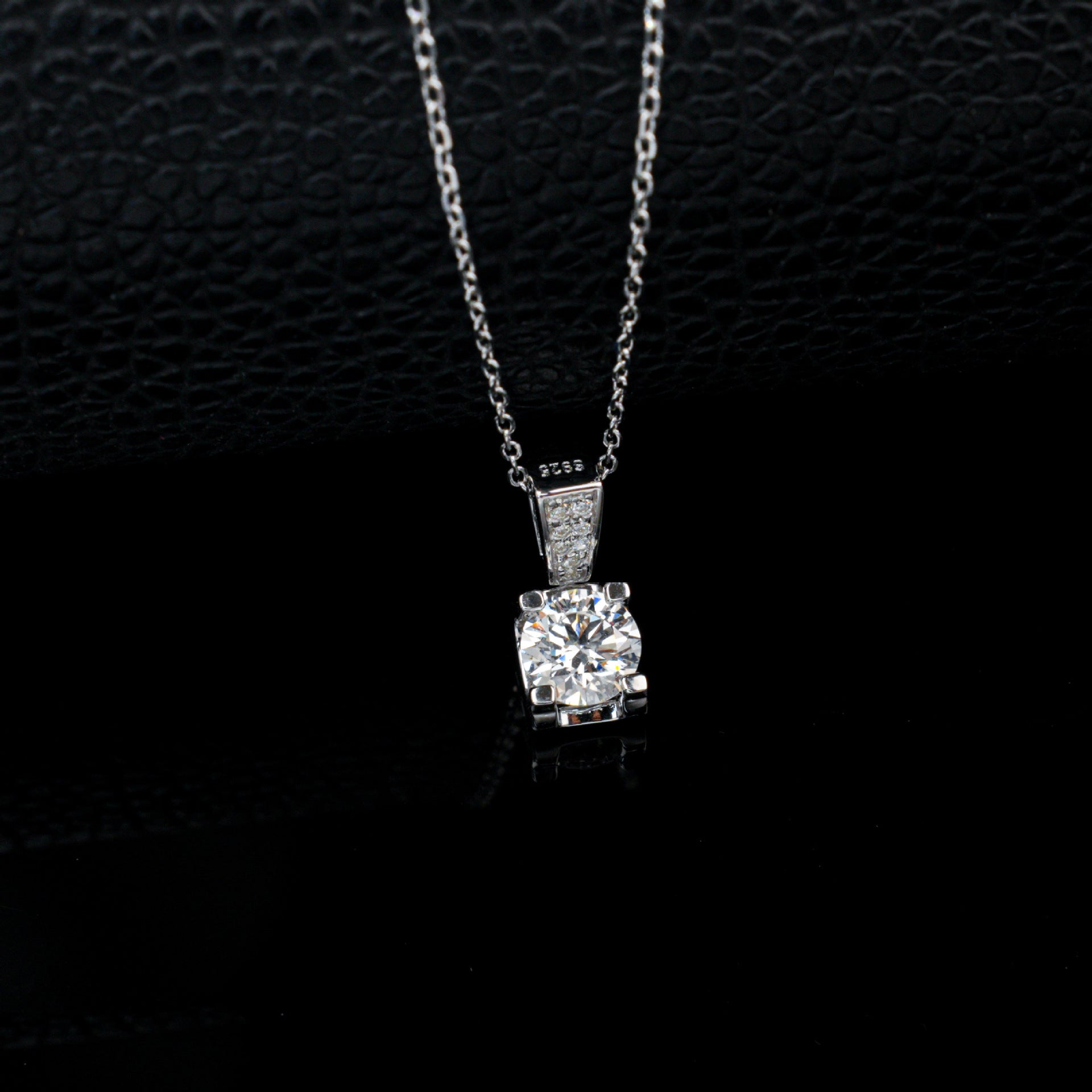 S925 Silver Melon Clasp 4-Claw Stone Necklace, Classic Simple Elegant - Photo 2